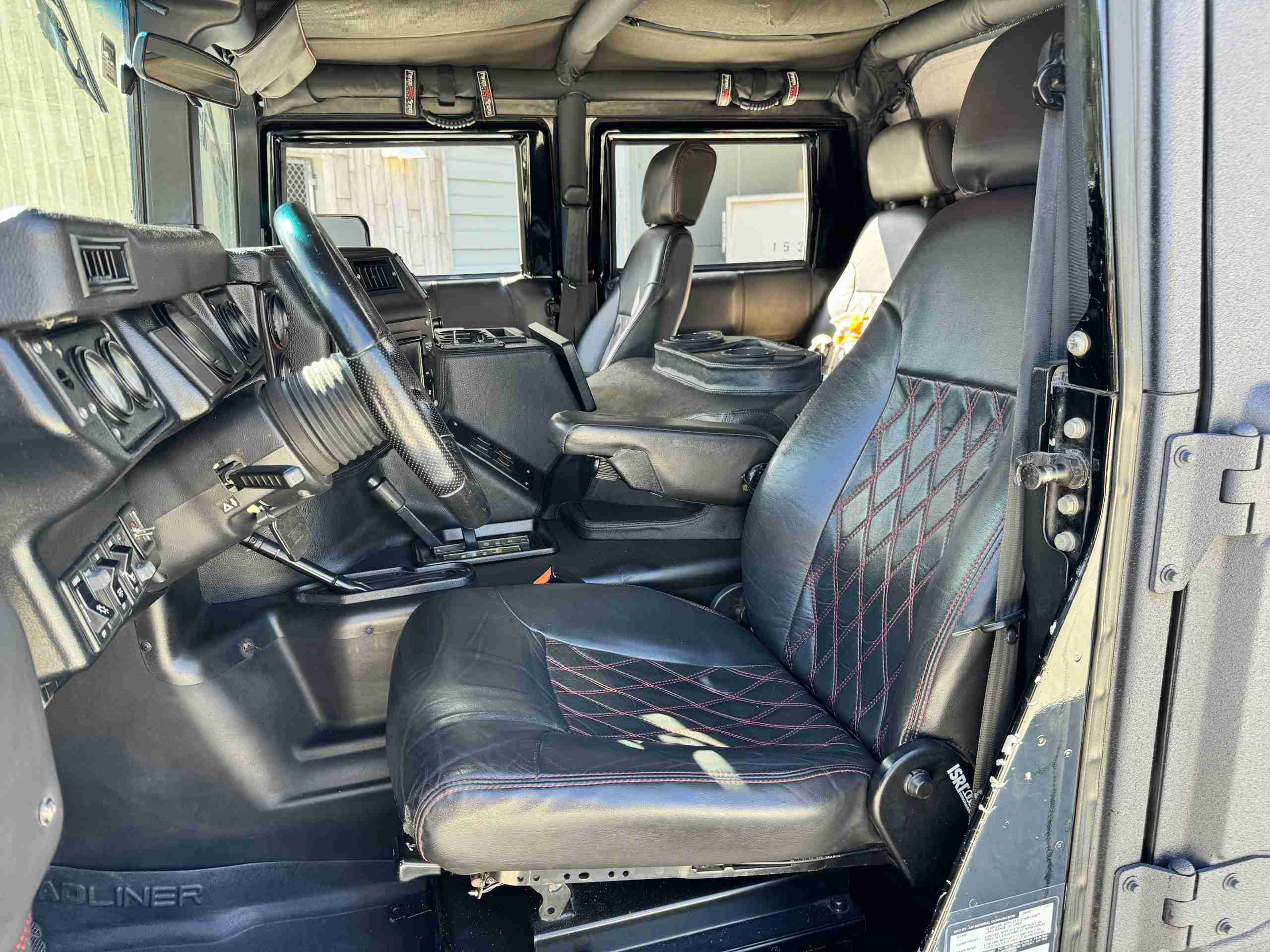 2000 Hummer H1 AM GENERAL SUT – 6.5L OPTIMIZER TURBO DIESEL – CUSTOM INTERIOR/SOUND – COLD AC ONLY 84K MILES full