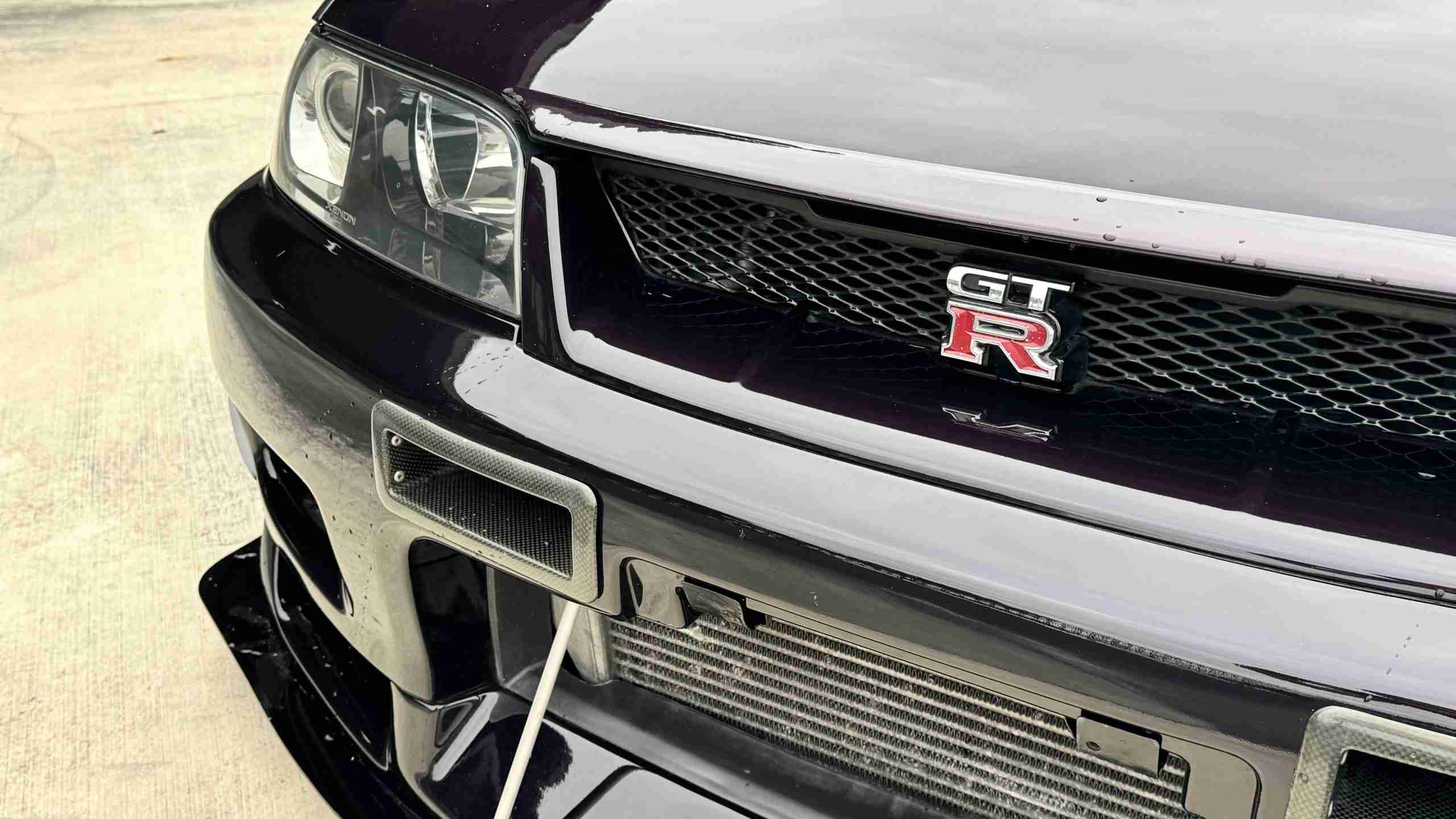 1995 Nissan Skyline GTR R33 VSPEC -Top Secret Aero – Big Twin Turbos – Ikeya Formula Suspension full