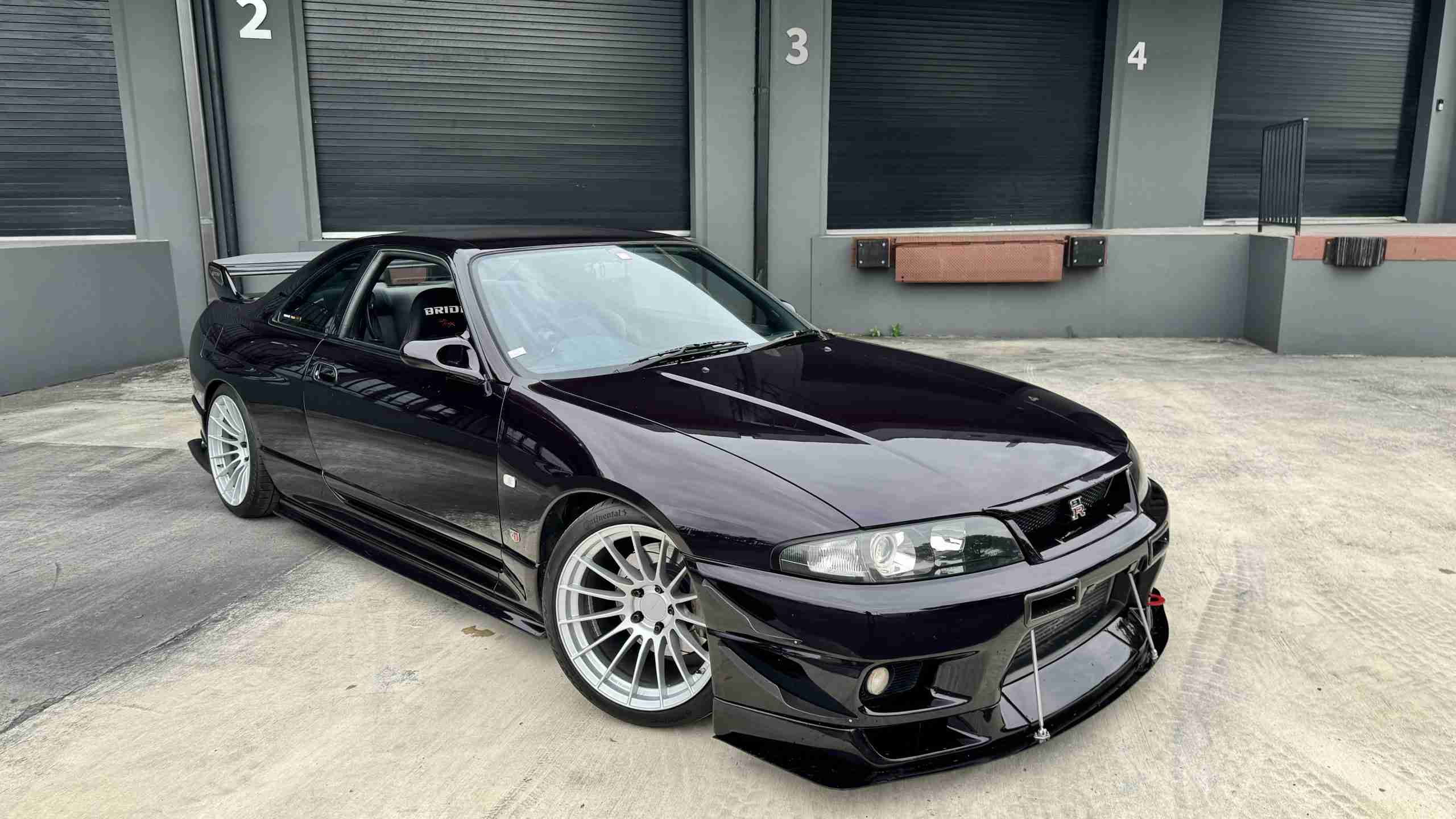 1995 Nissan Skyline GTR R33 VSPEC -Top Secret Aero – Big Twin Turbos – Ikeya Formula Suspension full