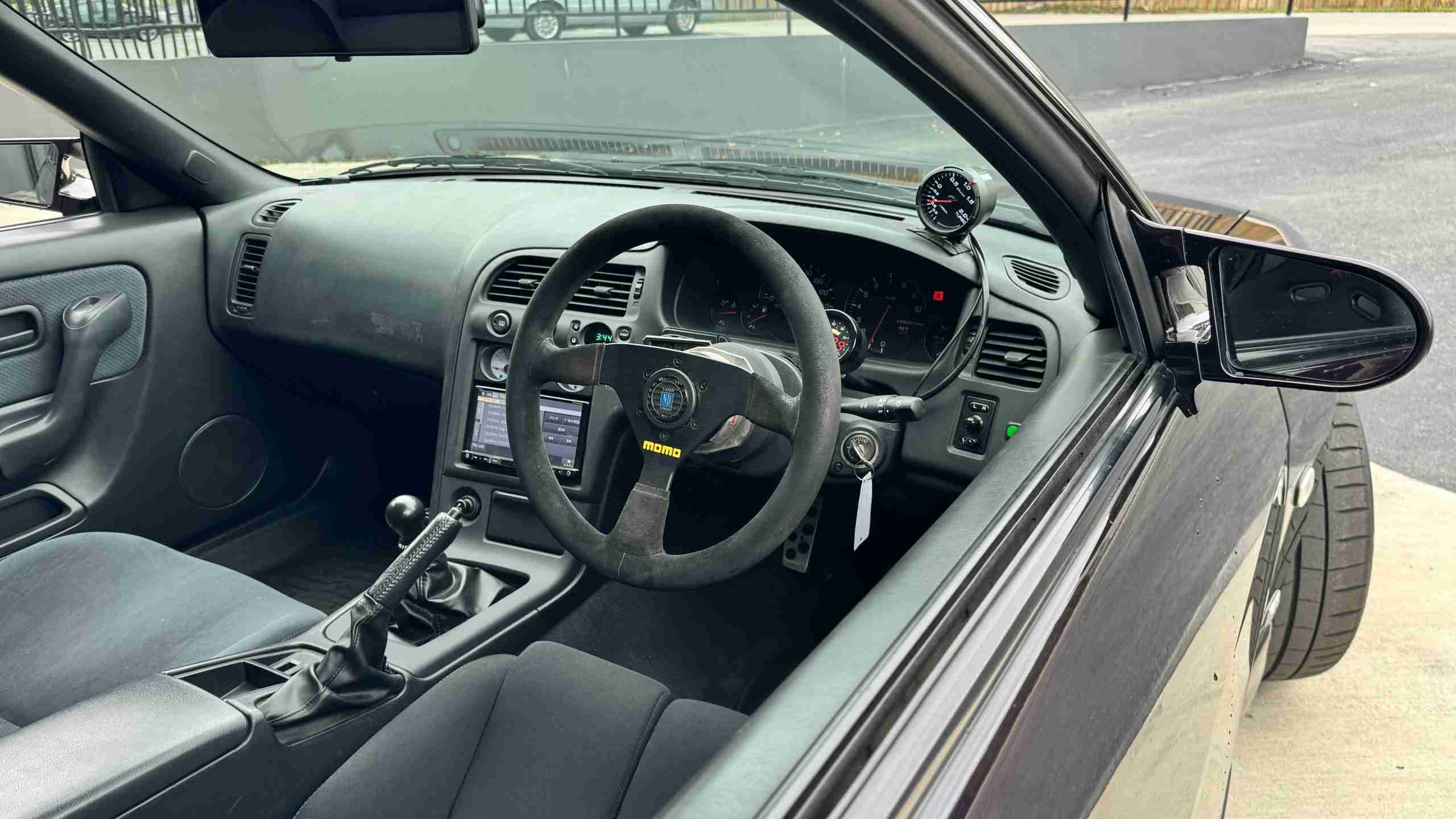 1995 Nissan Skyline GTR R33 VSPEC -Top Secret Aero – Big Twin Turbos – Ikeya Formula Suspension full