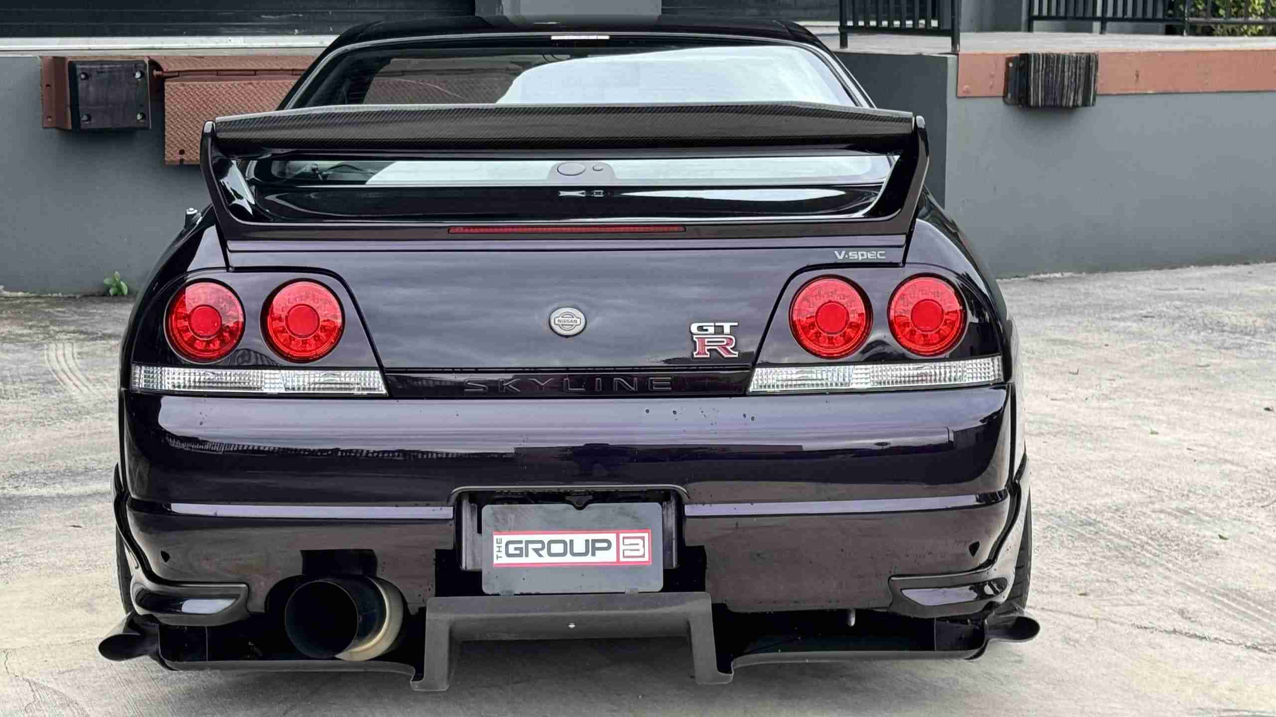 1995 Nissan Skyline GTR R33 VSPEC -Top Secret Aero – Big Twin Turbos – Ikeya Formula Suspension full