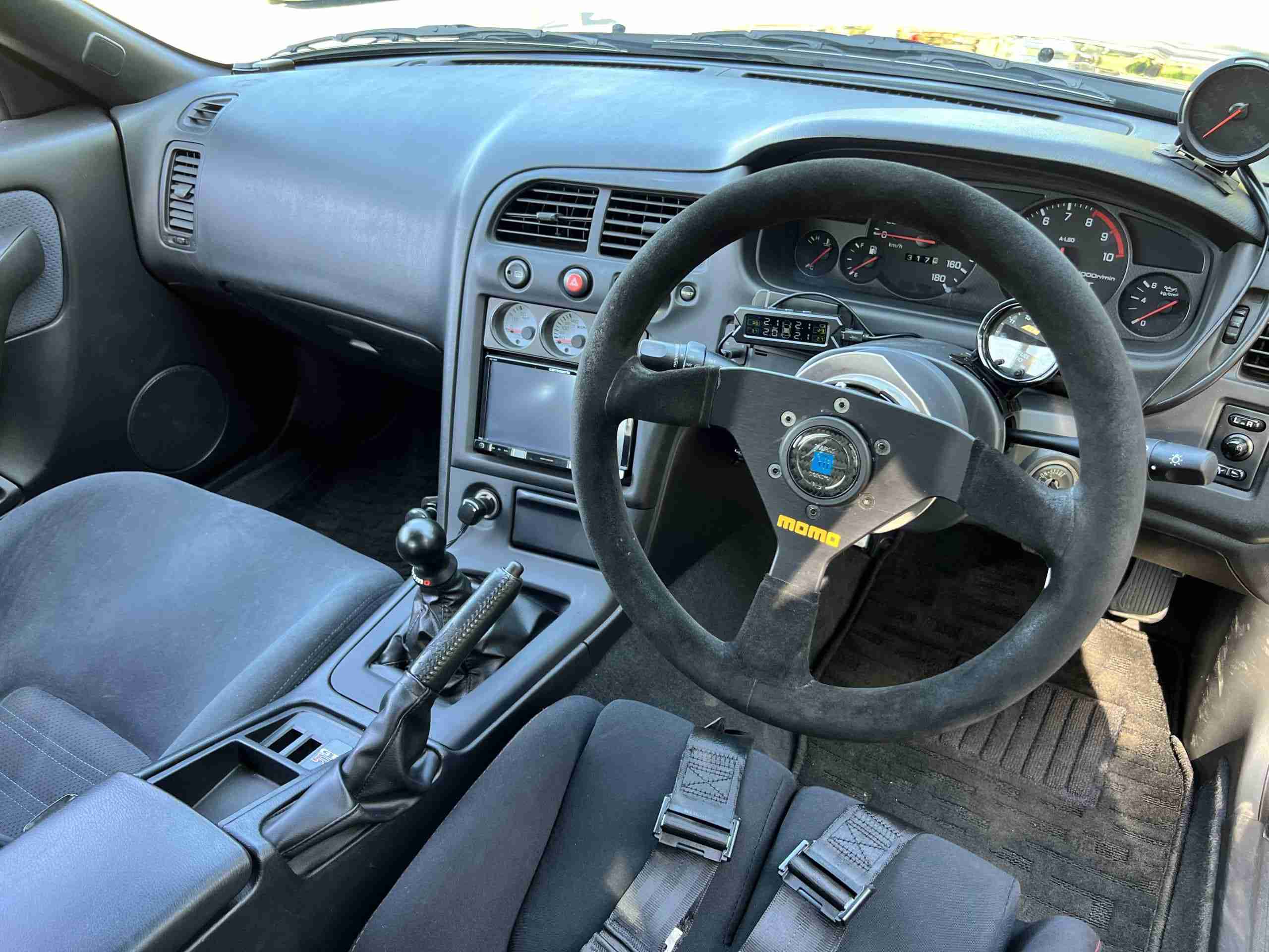 1995 Nissan Skyline GTR R33 VSPEC -Top Secret Aero – Big Twin Turbos – Ikeya Formula Suspension full