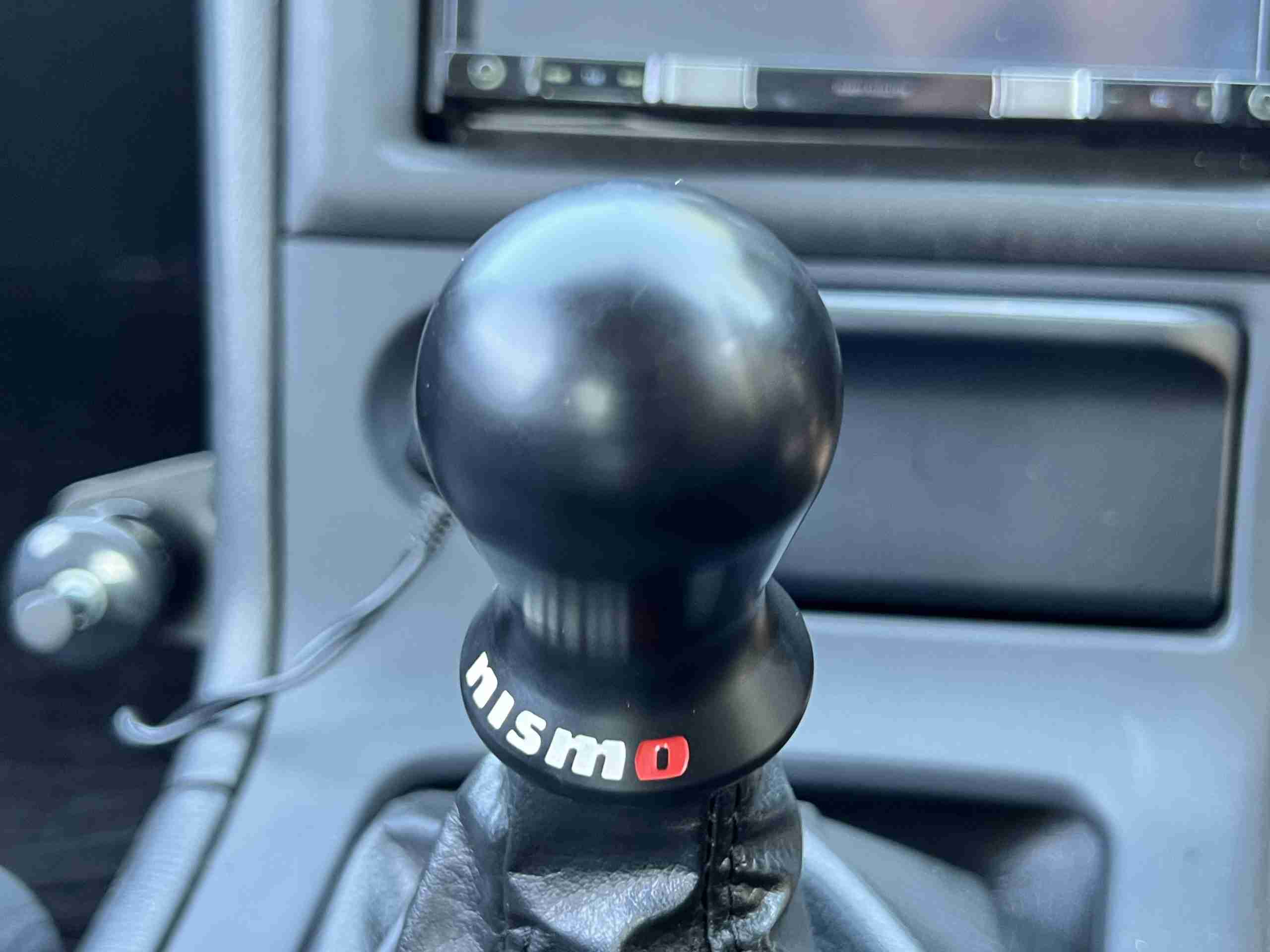 1995 Nissan Skyline GTR R33 VSPEC -Top Secret Aero – Big Twin Turbos – Ikeya Formula Suspension full