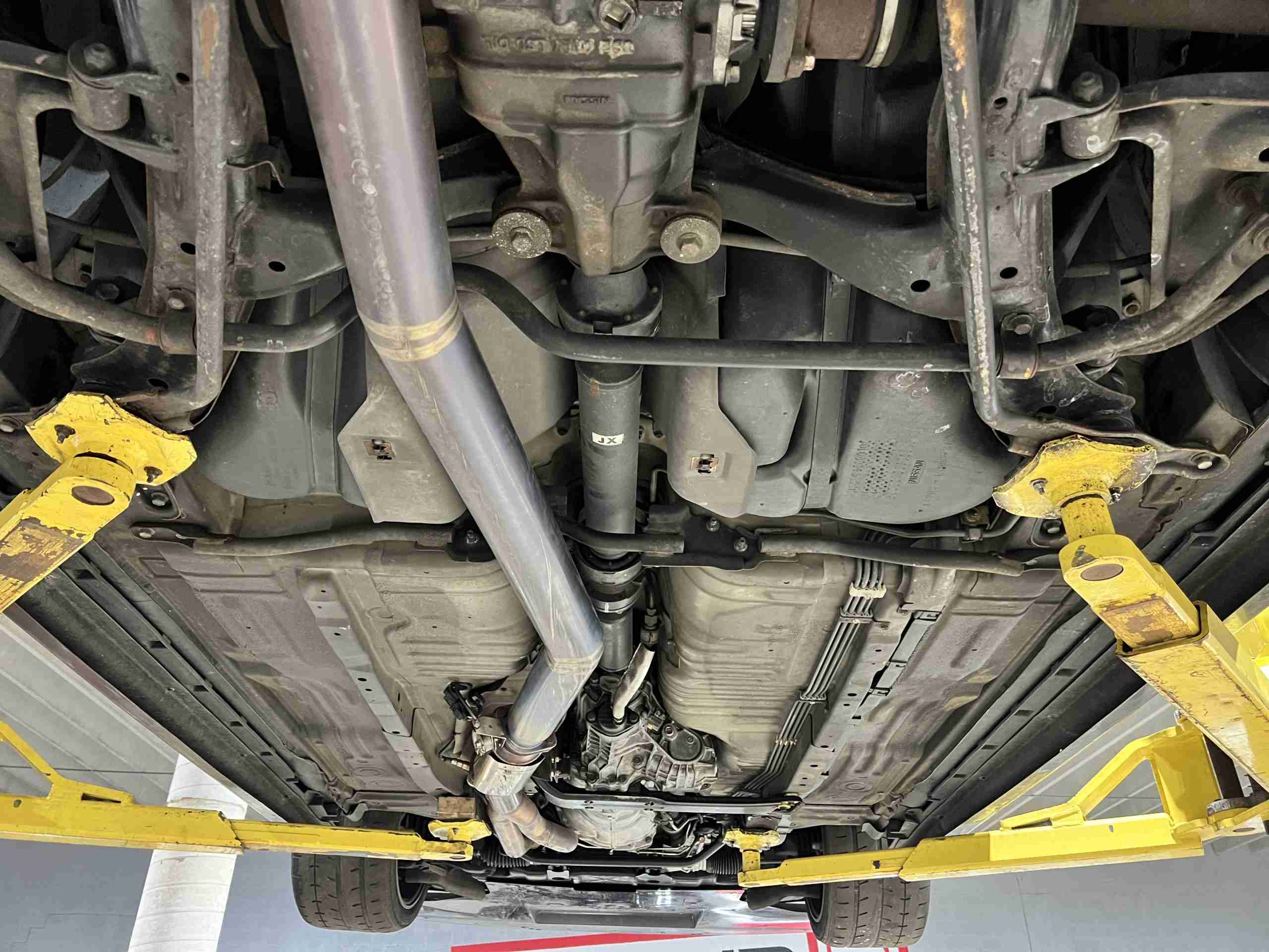 1995 Nissan Skyline GTR R33 VSPEC -Top Secret Aero – Big Twin Turbos – Ikeya Formula Suspension full
