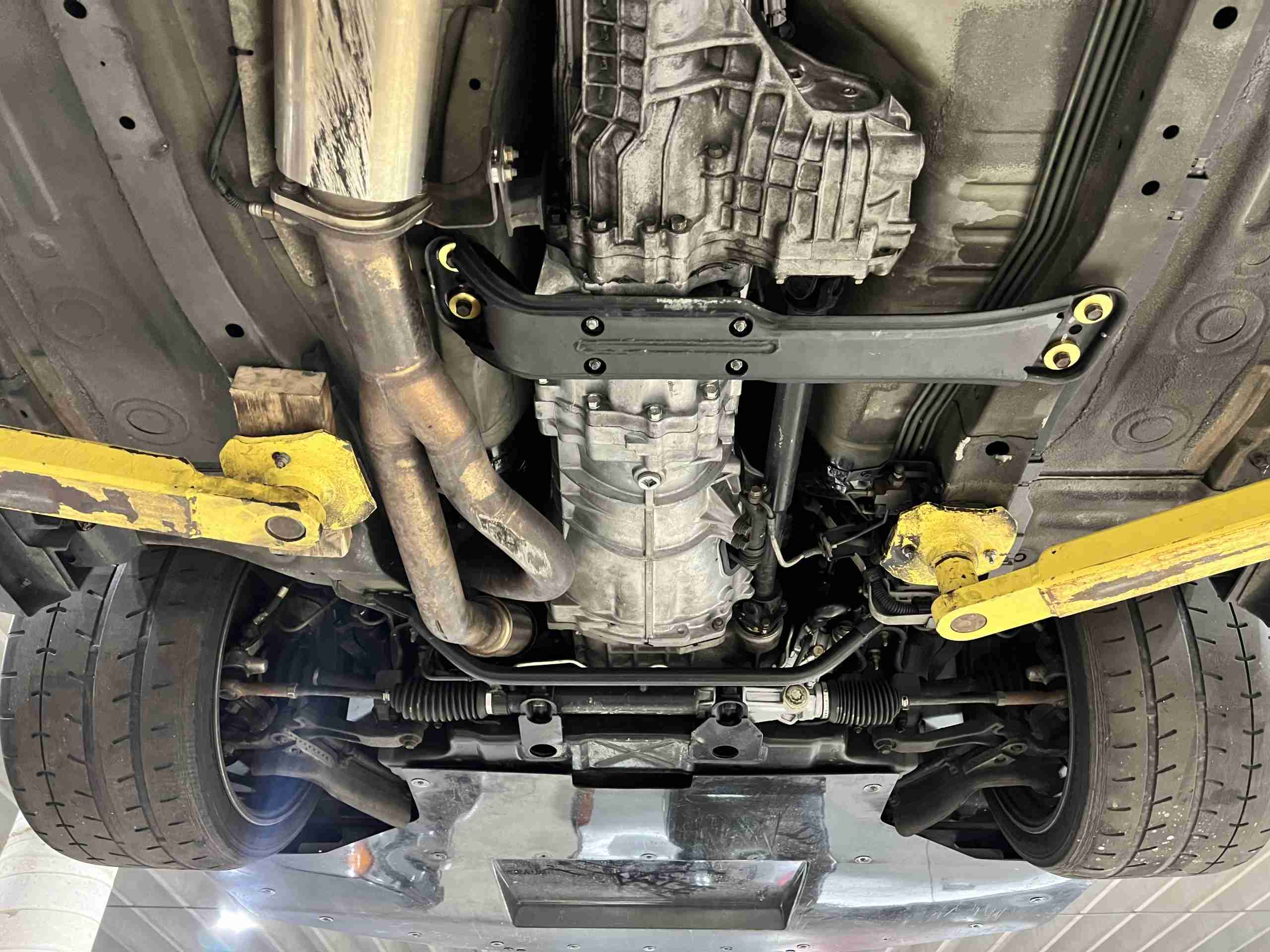 1995 Nissan Skyline GTR R33 VSPEC -Top Secret Aero – Big Twin Turbos – Ikeya Formula Suspension full