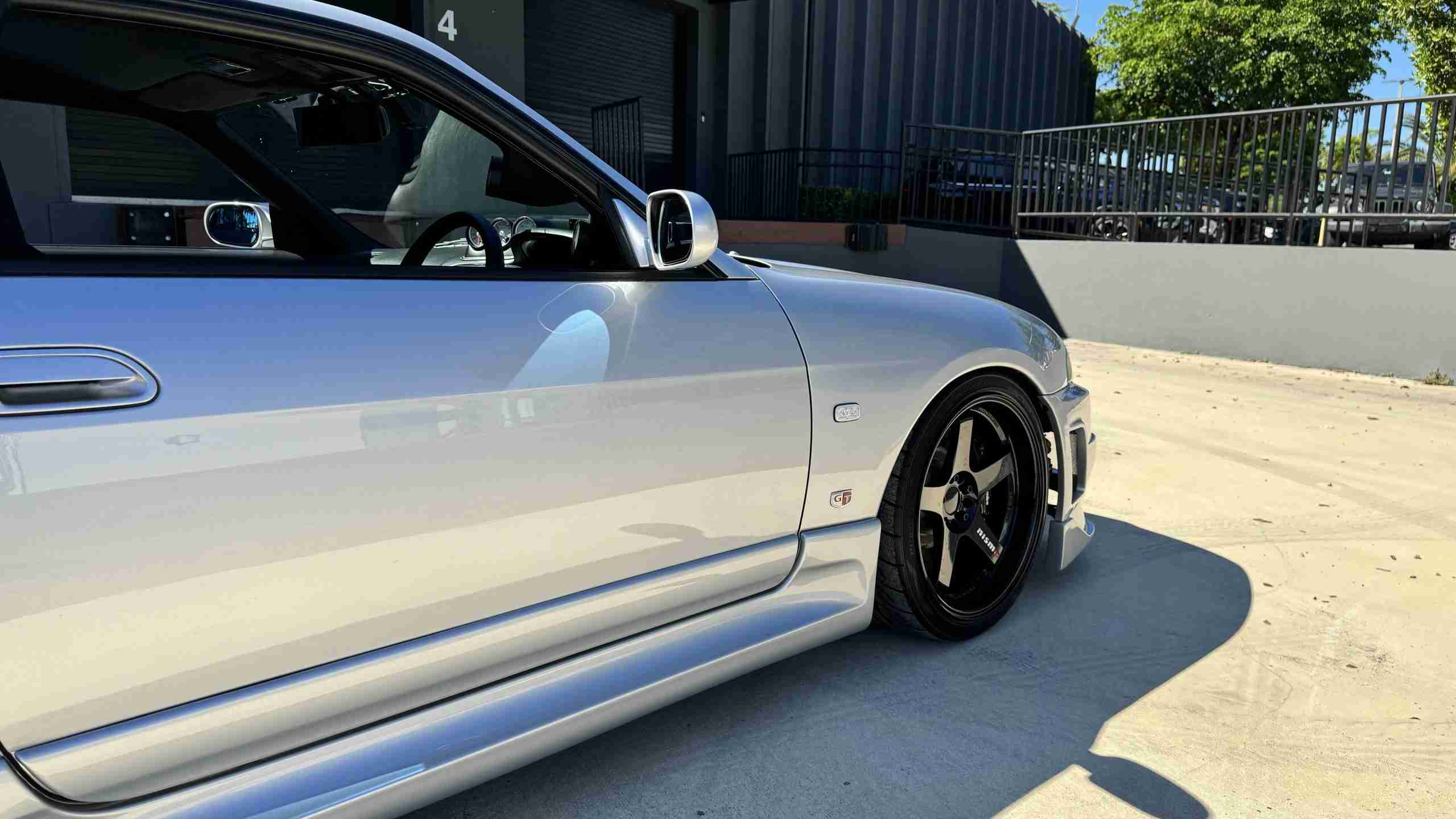 1996 Nissan GT-R R33 Skyline Nismo Build R34 GTR NISMO Block 24u – Big Twin Turbos – 400R Bumpers – Recaros – 600HP full
