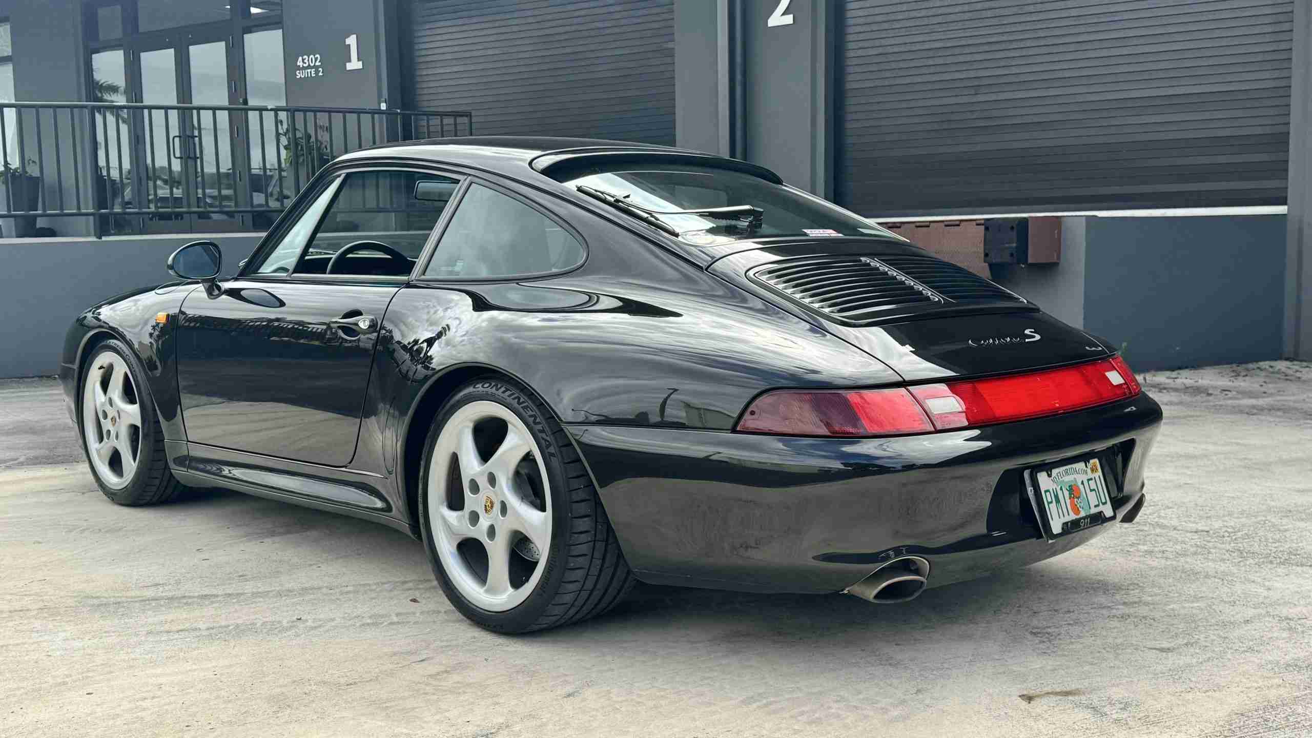 1997 Porsche 911 993 Carrera S Euro – 64k Miles – 6 Speed Manual – Bilstein Coil overs – Porsche Classic Radio full