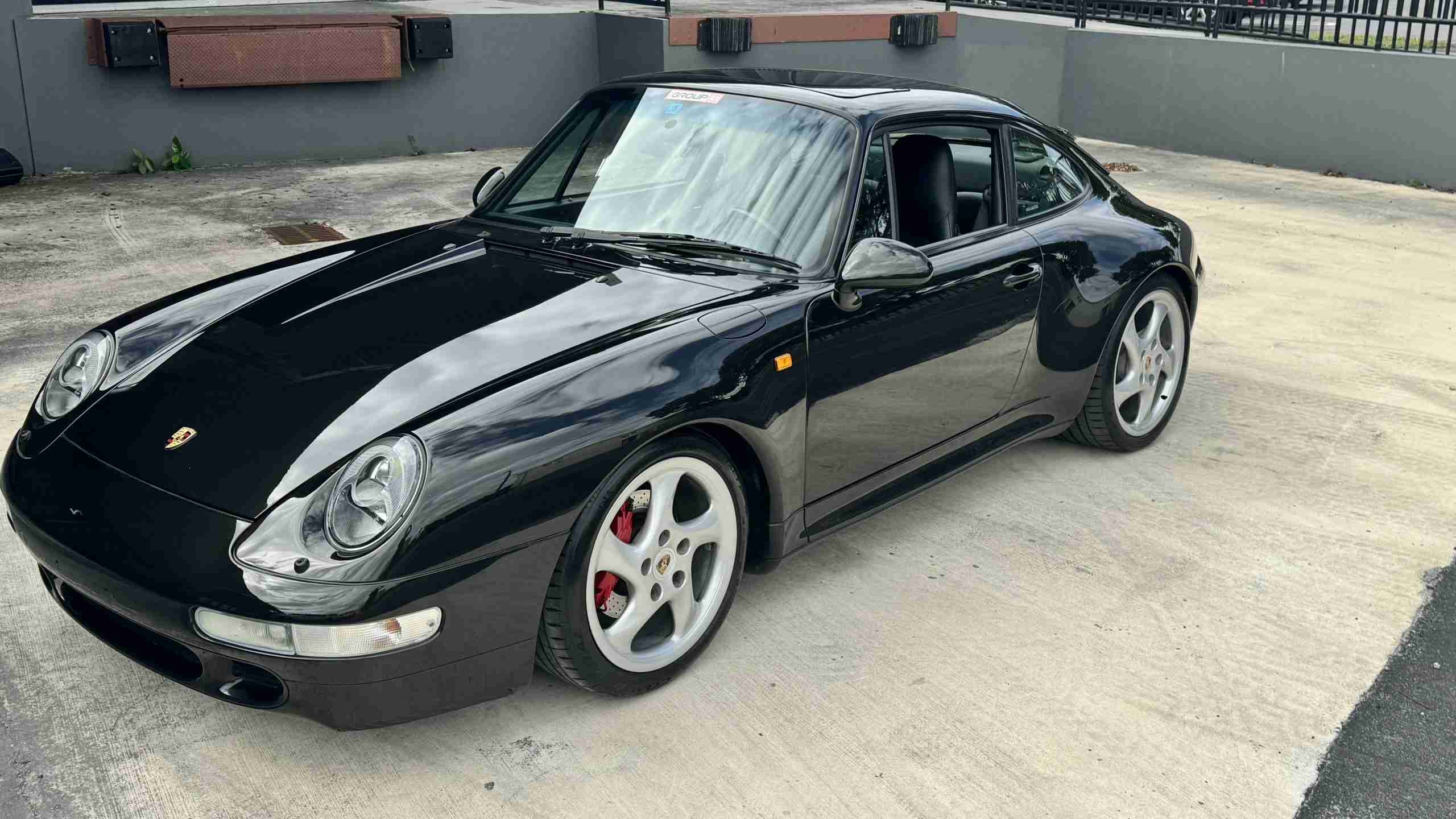 1997 Porsche 911 993 Carrera S Euro – 64k Miles – 6 Speed Manual – Bilstein Coil overs – Porsche Classic Radio full