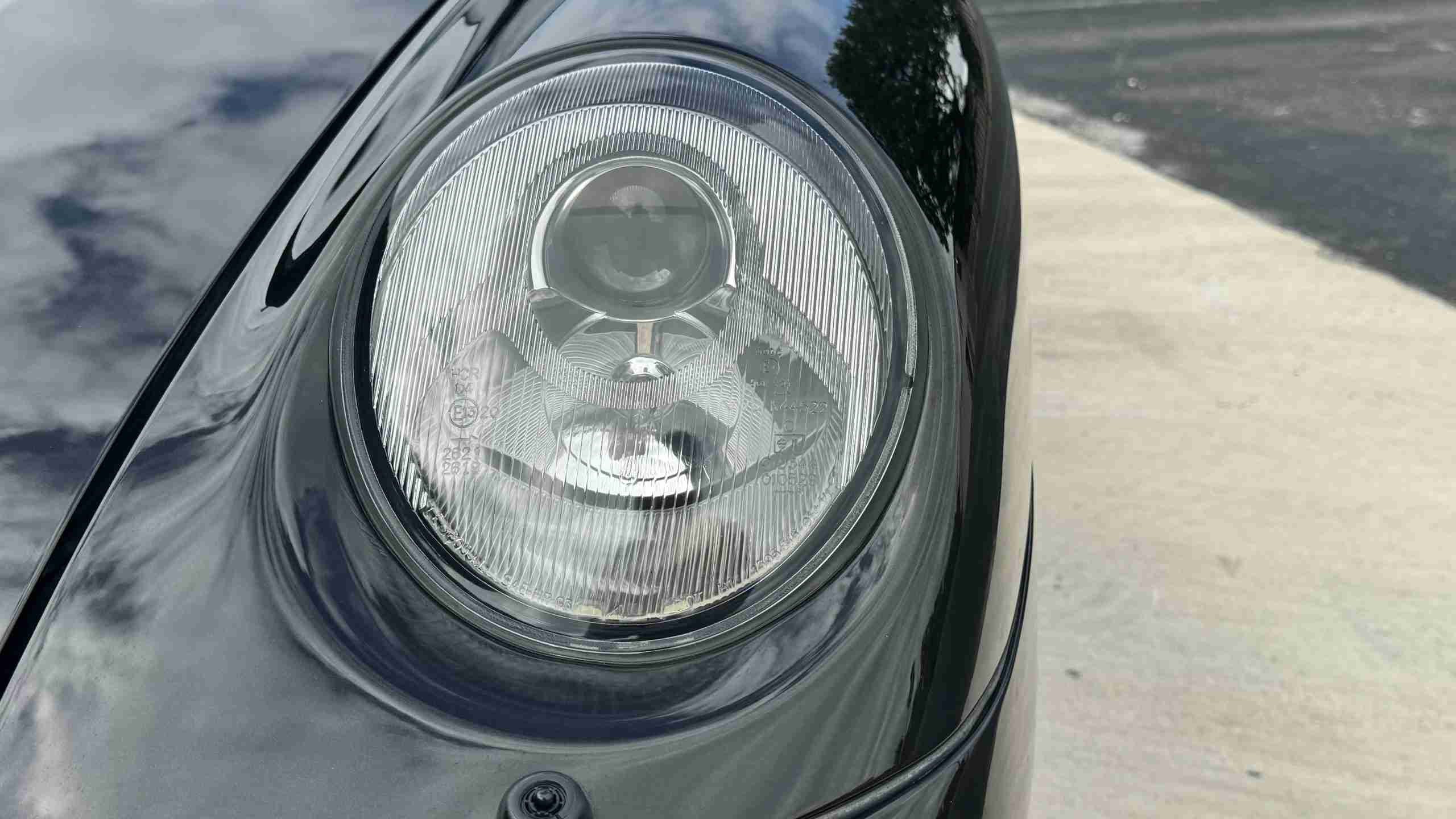 1997 Porsche 911 993 Carrera S Euro – 64k Miles – 6 Speed Manual – Bilstein Coil overs – Porsche Classic Radio full
