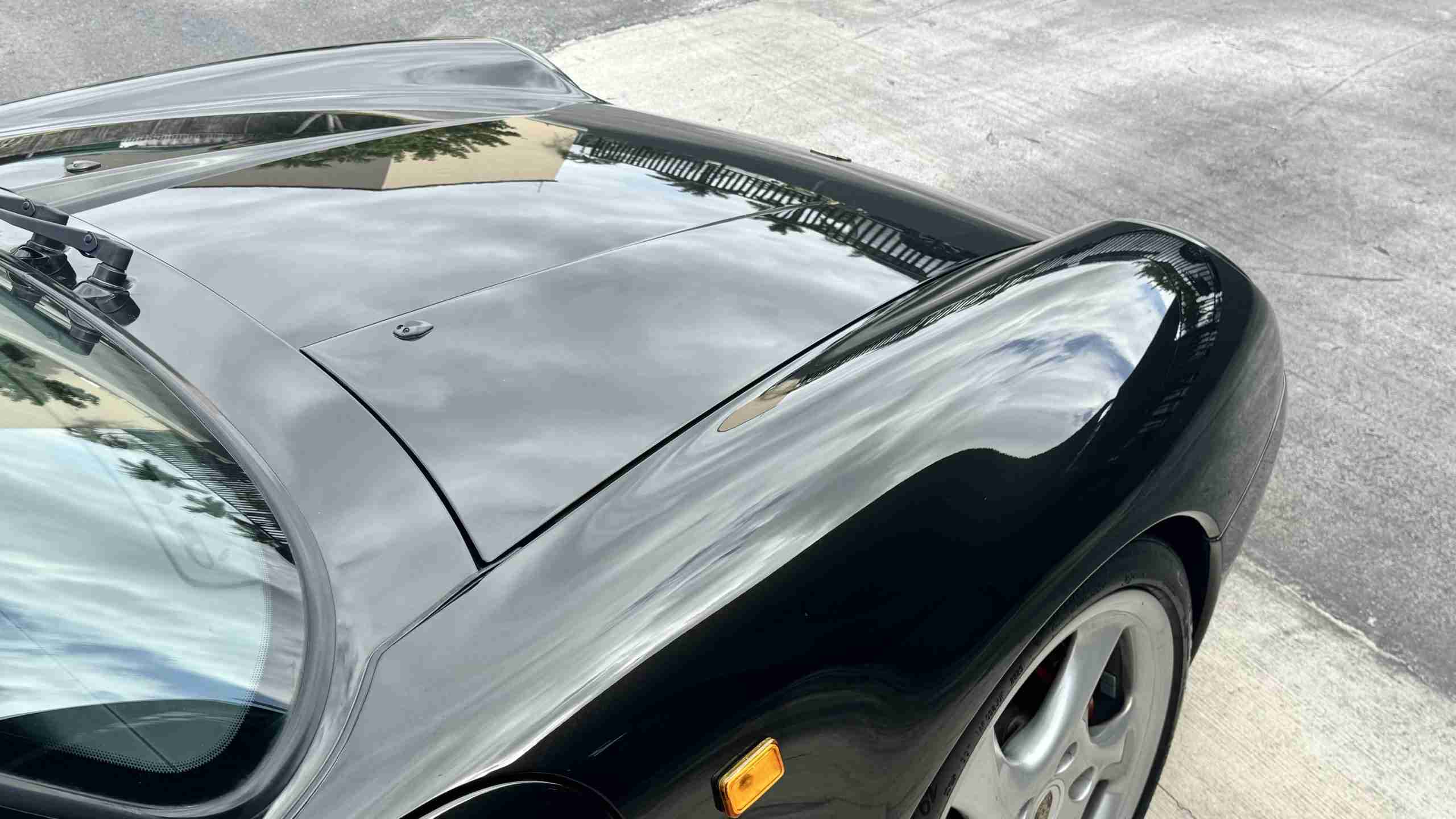 1997 Porsche 911 993 Carrera S Euro – 64k Miles – 6 Speed Manual – Bilstein Coil overs – Porsche Classic Radio full