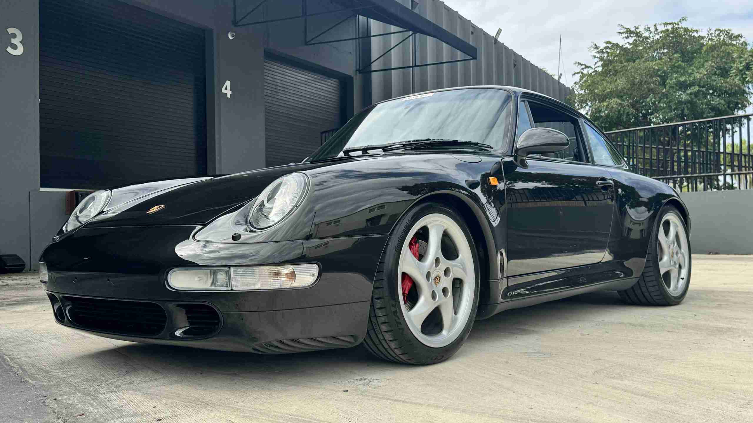 1997 Porsche 911 993 Carrera S Euro – 64k Miles – 6 Speed Manual – Bilstein Coil overs – Porsche Classic Radio full
