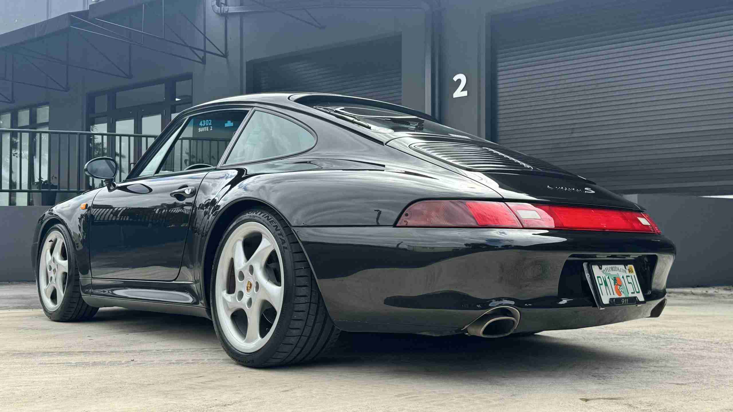 1997 Porsche 911 993 Carrera S Euro – 64k Miles – 6 Speed Manual – Bilstein Coil overs – Porsche Classic Radio full