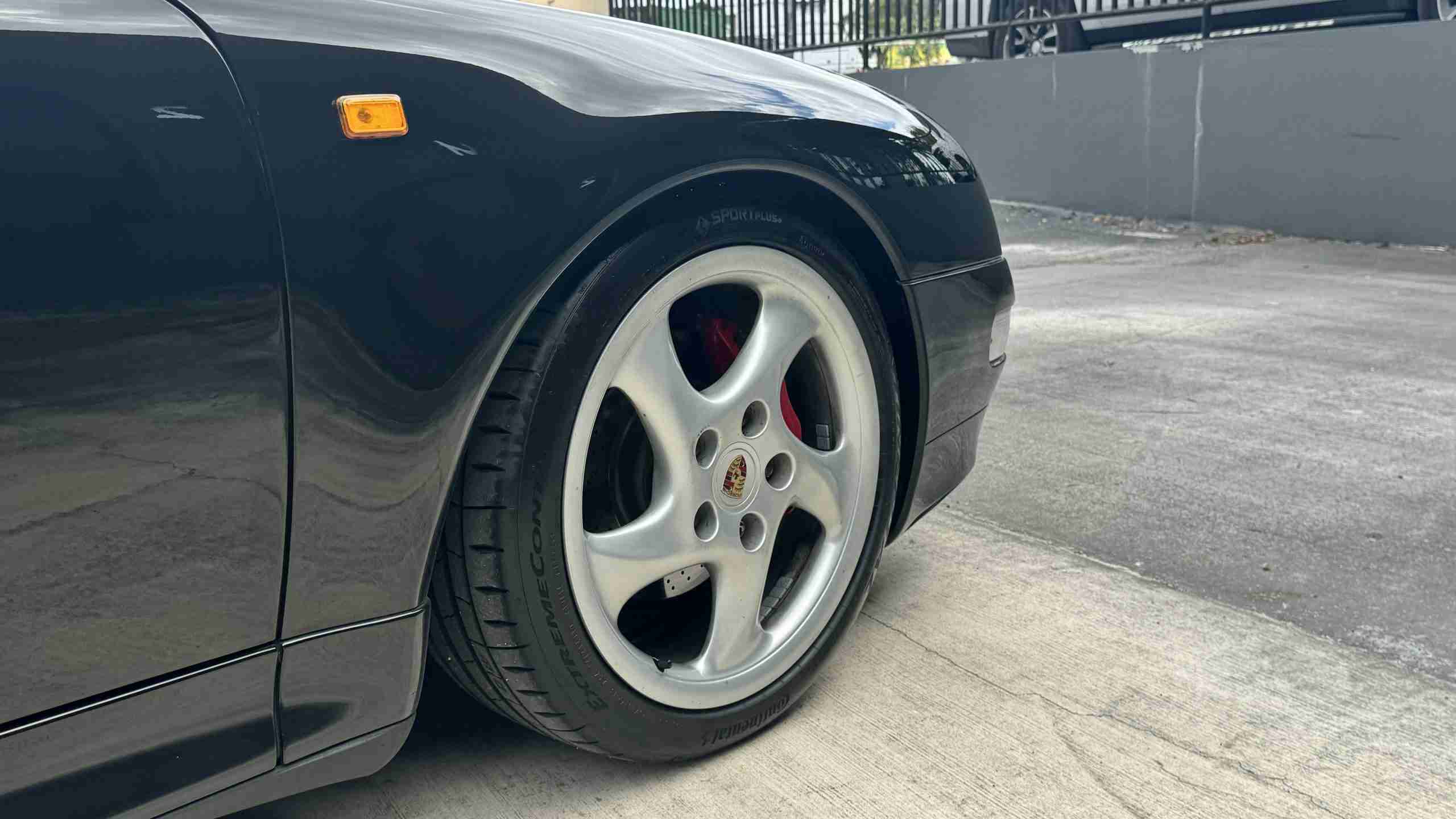 1997 Porsche 911 993 Carrera S Euro – 64k Miles – 6 Speed Manual – Bilstein Coil overs – Porsche Classic Radio full