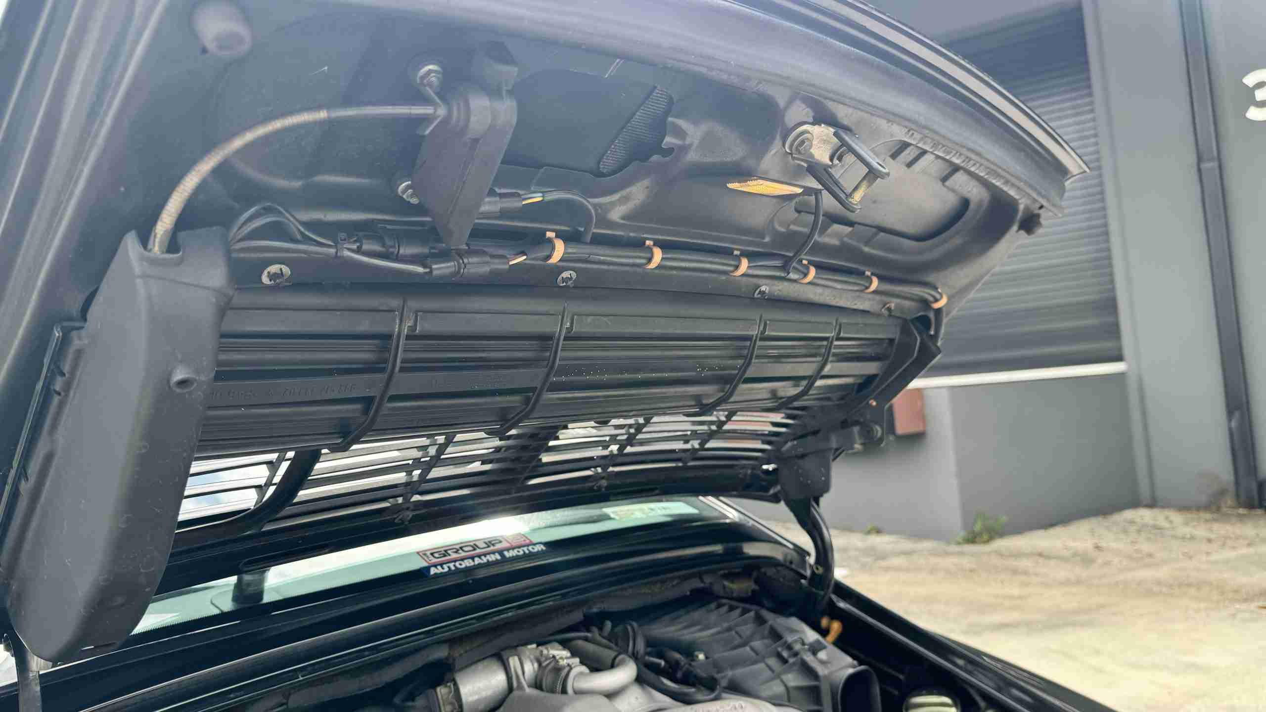 1997 Porsche 911 993 Carrera S Euro – 64k Miles – 6 Speed Manual – Bilstein Coil overs – Porsche Classic Radio full