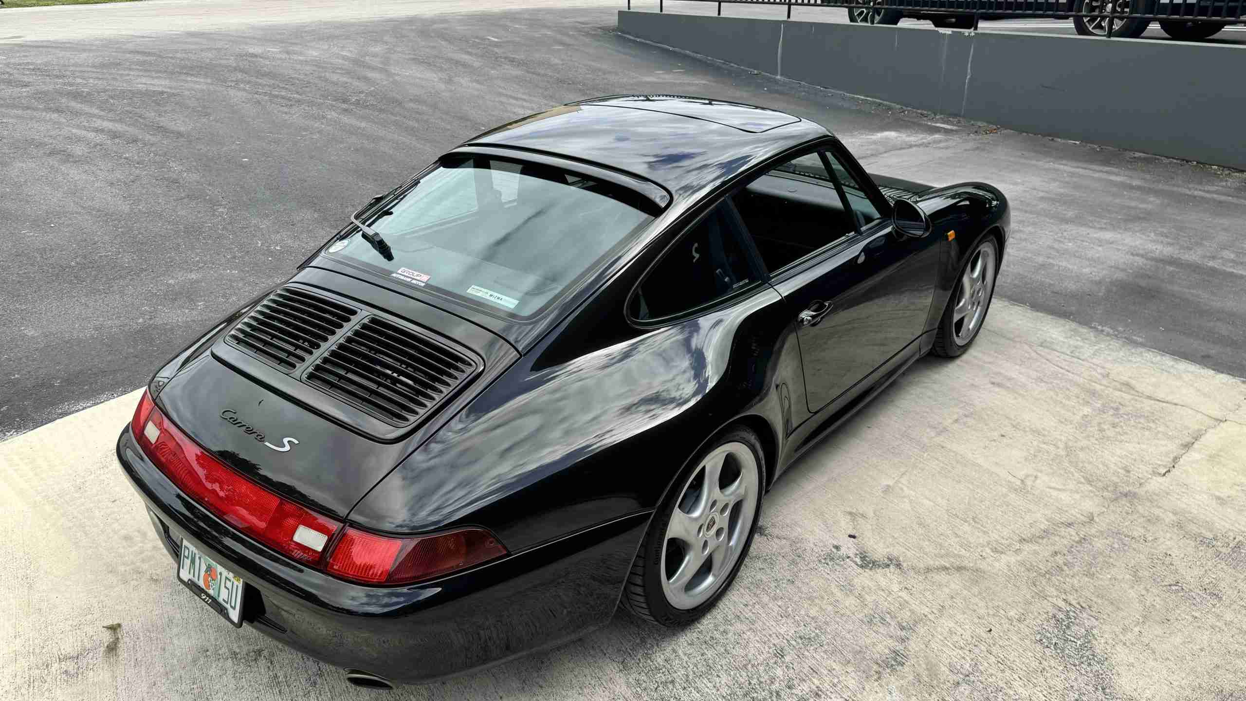1997 Porsche 911 993 Carrera S Euro – 64k Miles – 6 Speed Manual – Bilstein Coil overs – Porsche Classic Radio full