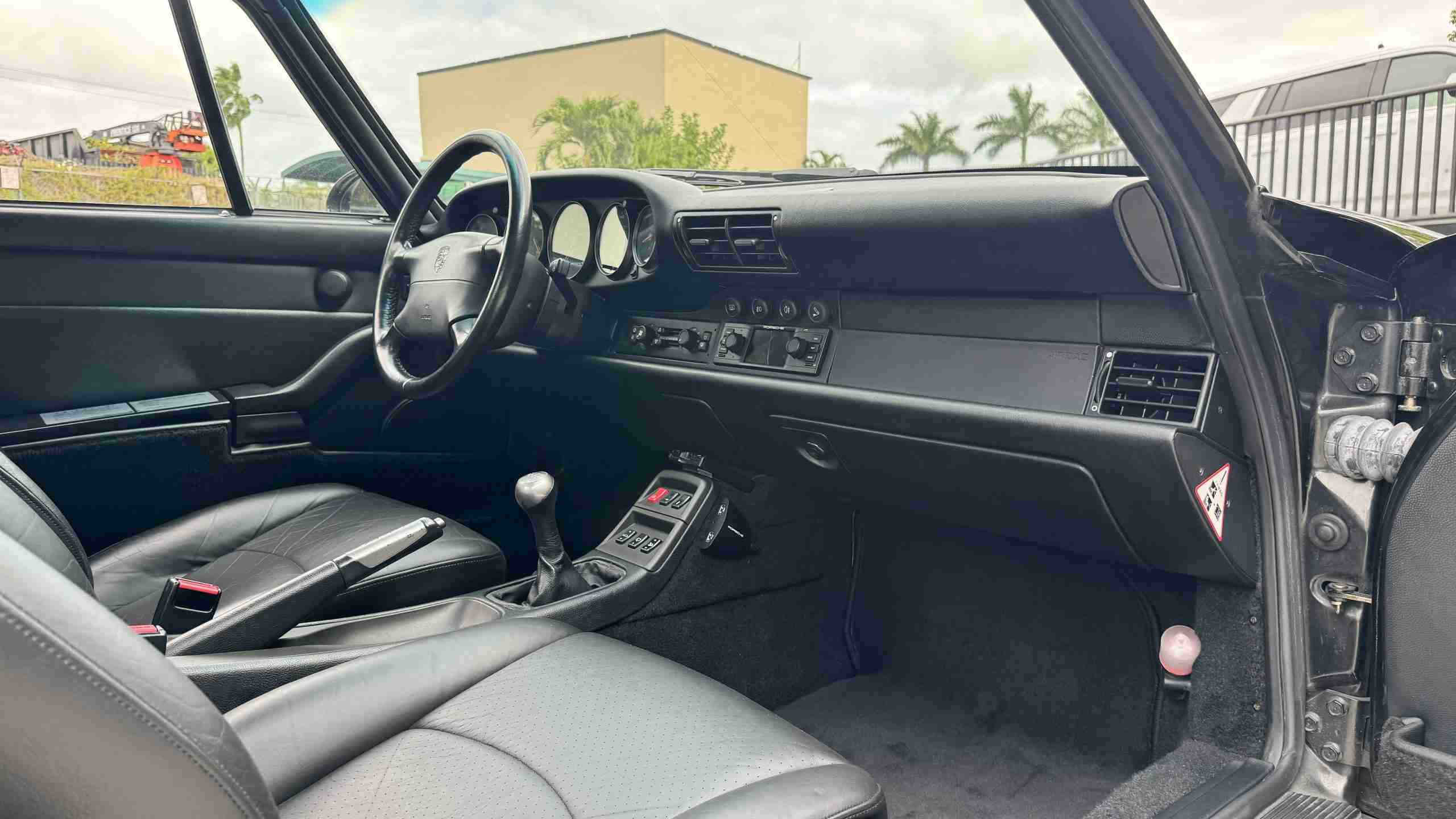 1997 Porsche 911 993 Carrera S Euro – 64k Miles – 6 Speed Manual – Bilstein Coil overs – Porsche Classic Radio full