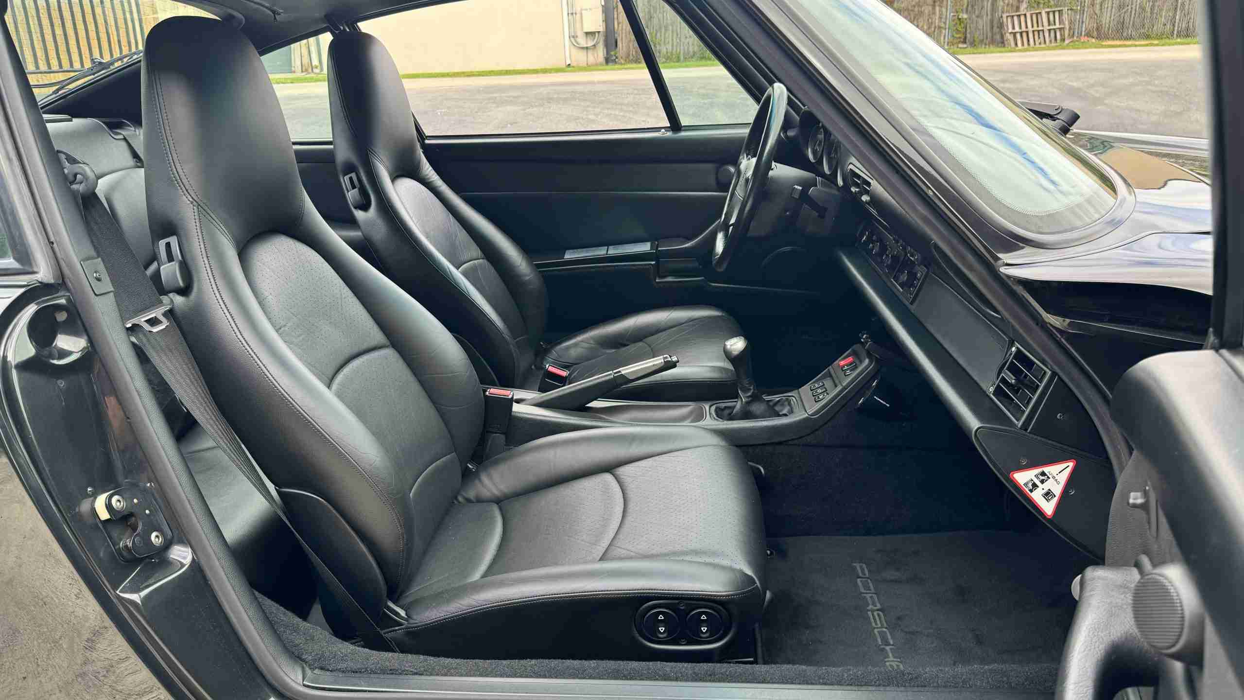1997 Porsche 911 993 Carrera S Euro – 64k Miles – 6 Speed Manual – Bilstein Coil overs – Porsche Classic Radio full