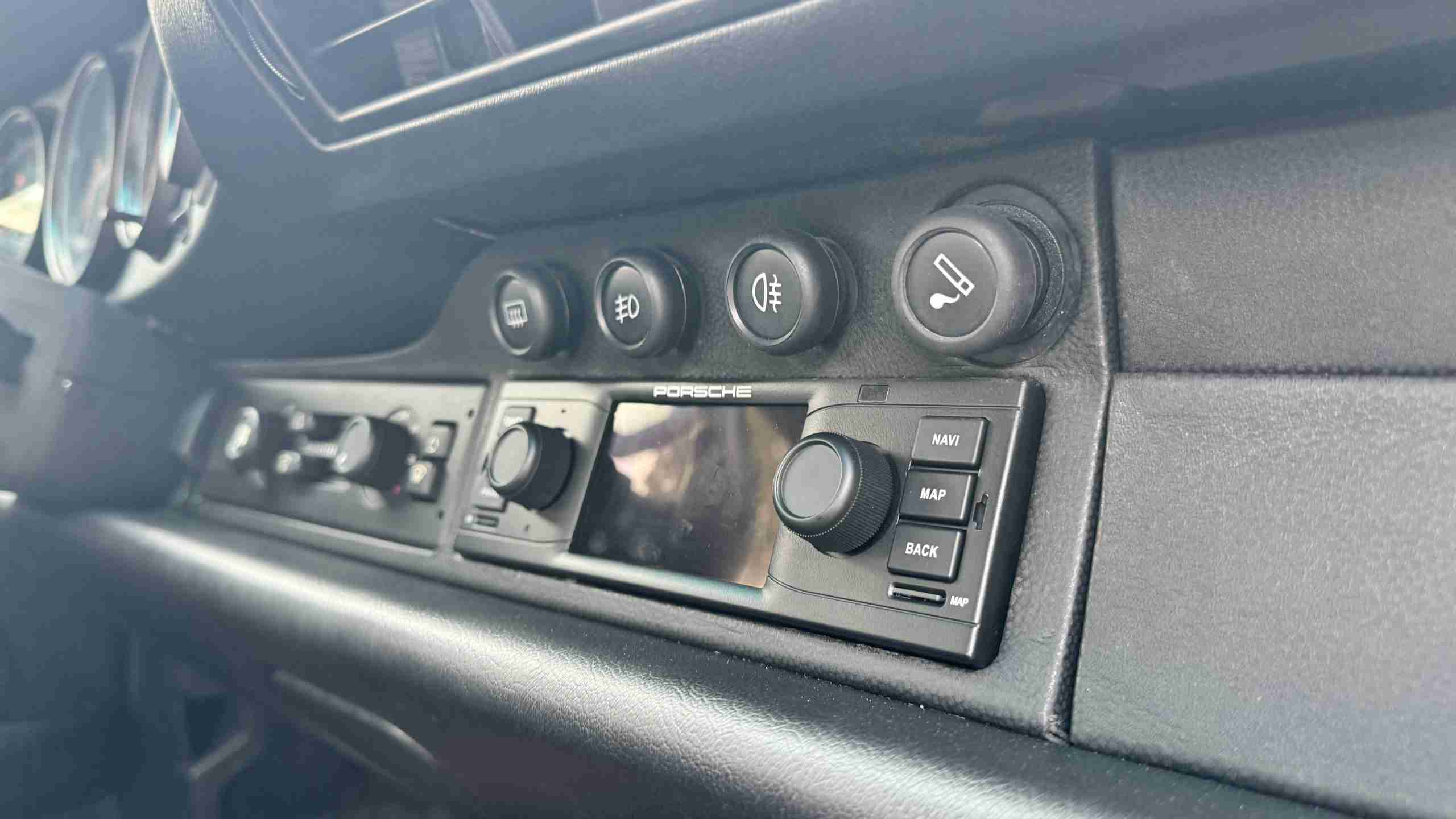 1997 Porsche 911 993 Carrera S Euro – 64k Miles – 6 Speed Manual – Bilstein Coil overs – Porsche Classic Radio full
