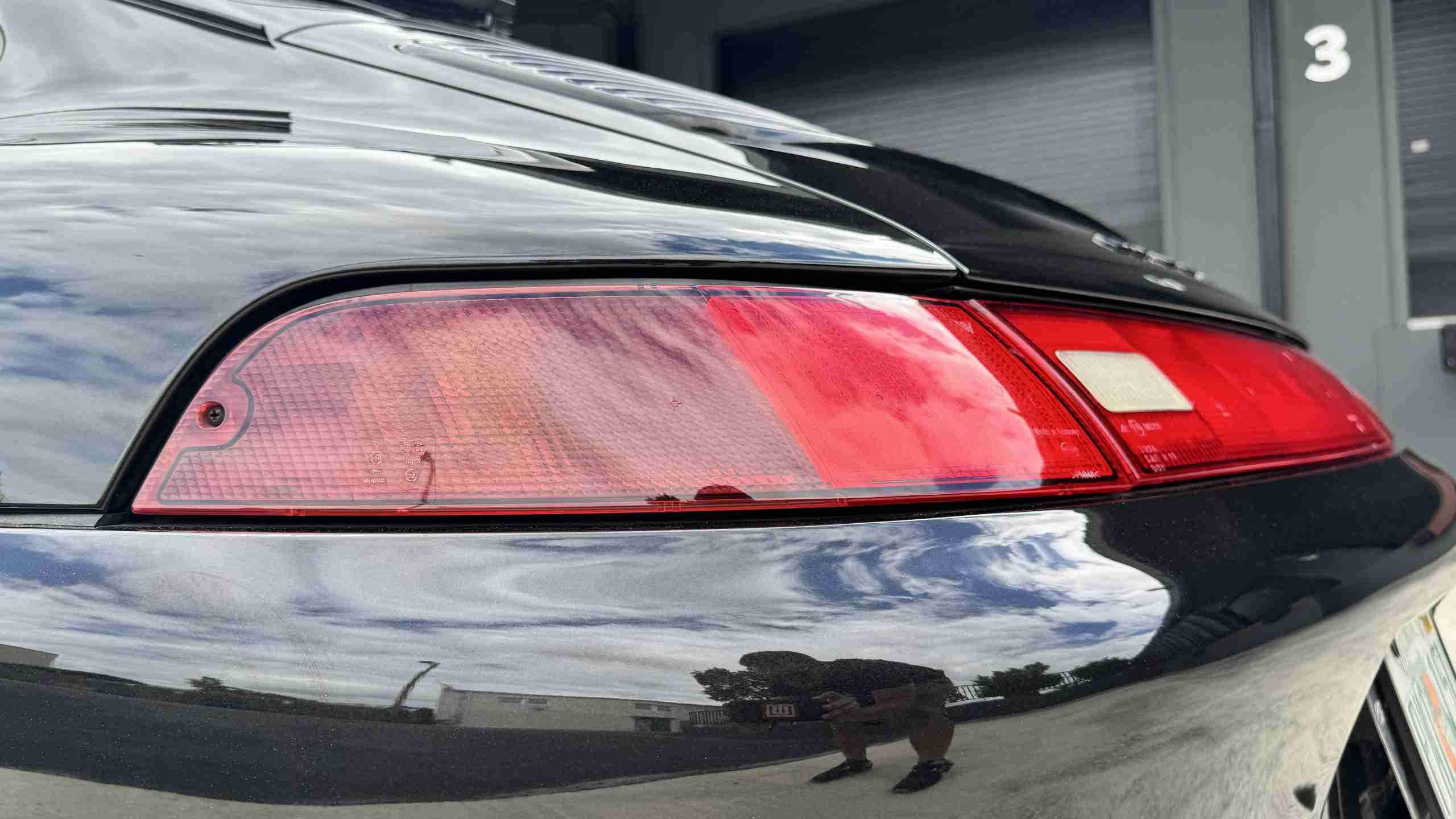 1997 Porsche 911 993 Carrera S Euro – 64k Miles – 6 Speed Manual – Bilstein Coil overs – Porsche Classic Radio full