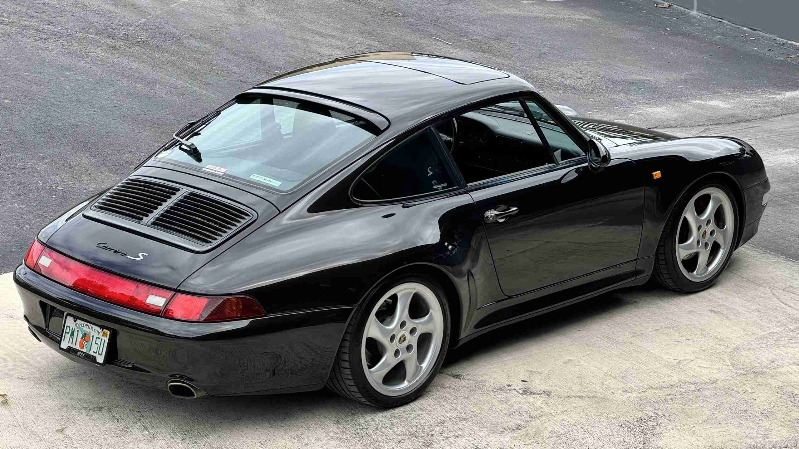 1997 Porsche 911 993 Carrera S Euro – 64k Miles – 6 Speed Manual – Bilstein Coil overs – Porsche Classic Radio full