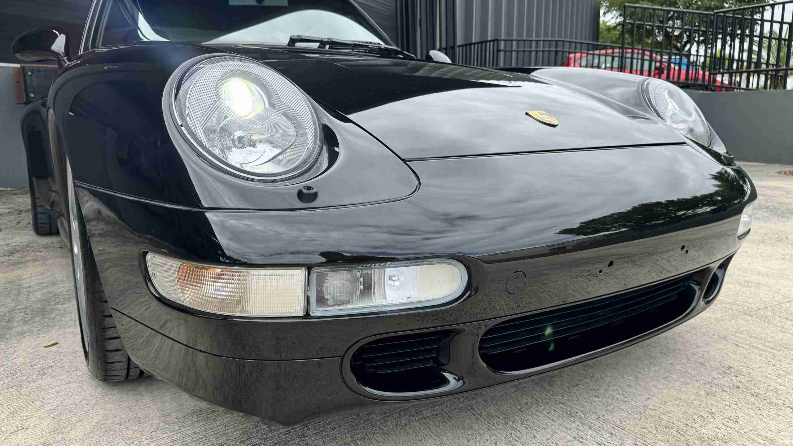 1997 Porsche 911 993 Carrera S Euro – 64k Miles – 6 Speed Manual – Bilstein Coil overs – Porsche Classic Radio full