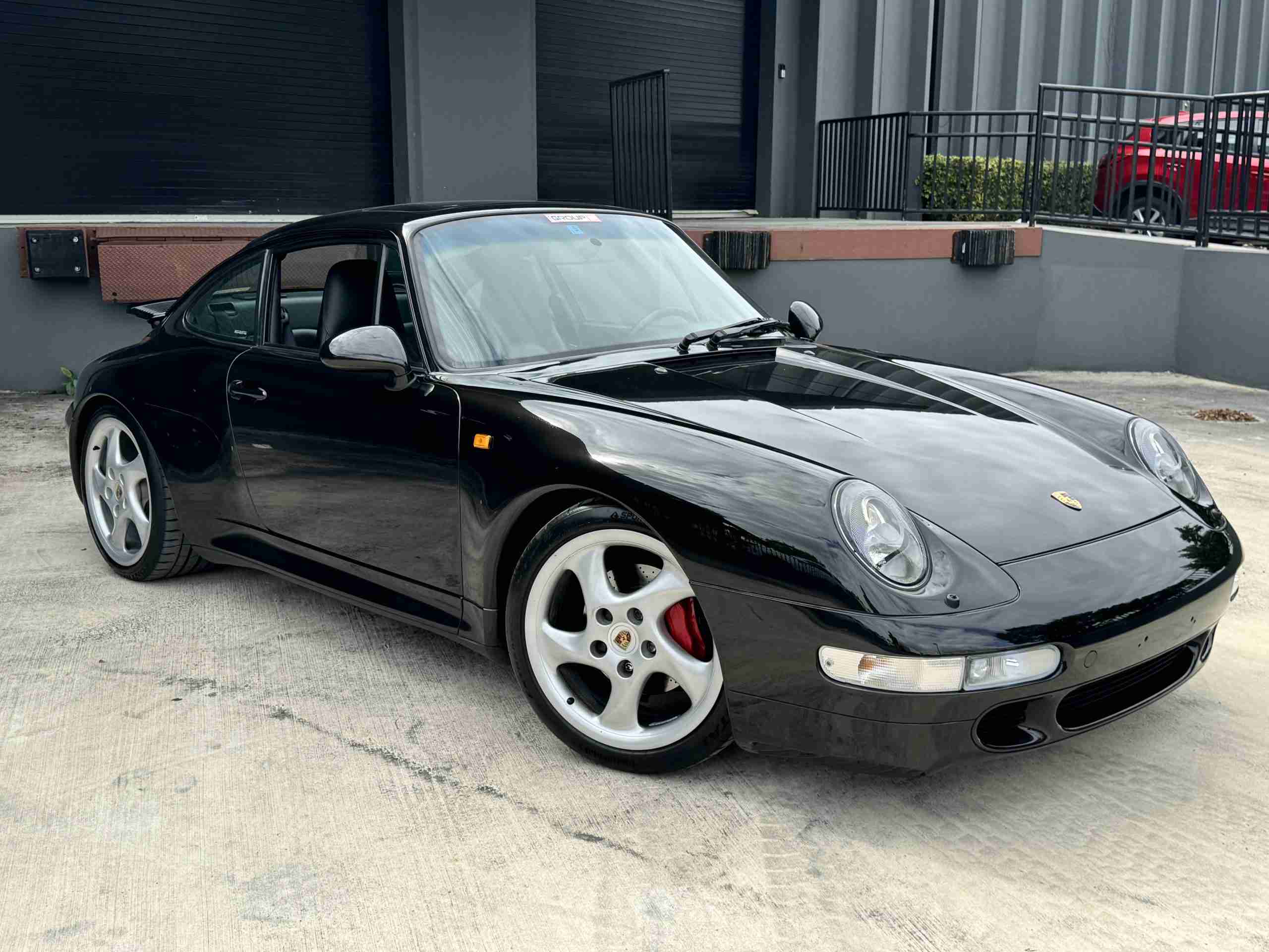1997 Porsche 911 993 Carrera S Euro – 64k Miles – 6 Speed Manual – Bilstein Coil overs – Porsche Classic Radio full