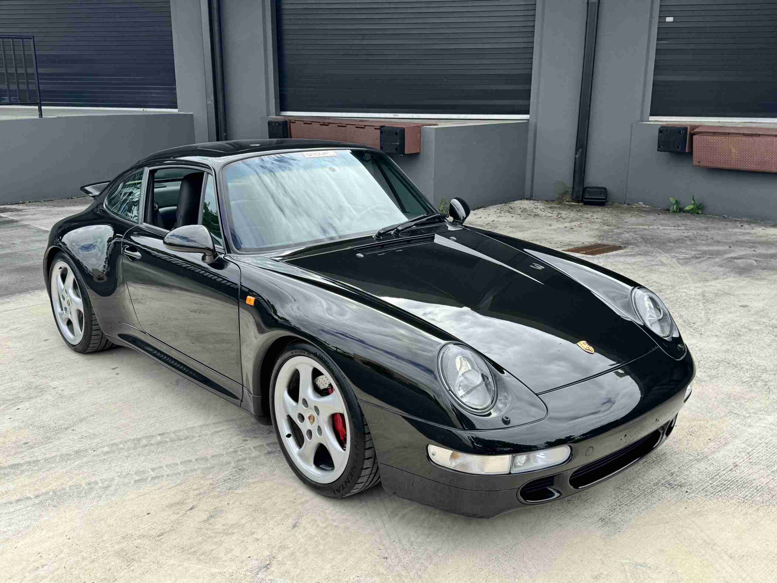 1997 Porsche 911 993 Carrera S Euro – 64k Miles – 6 Speed Manual – Bilstein Coil overs – Porsche Classic Radio full