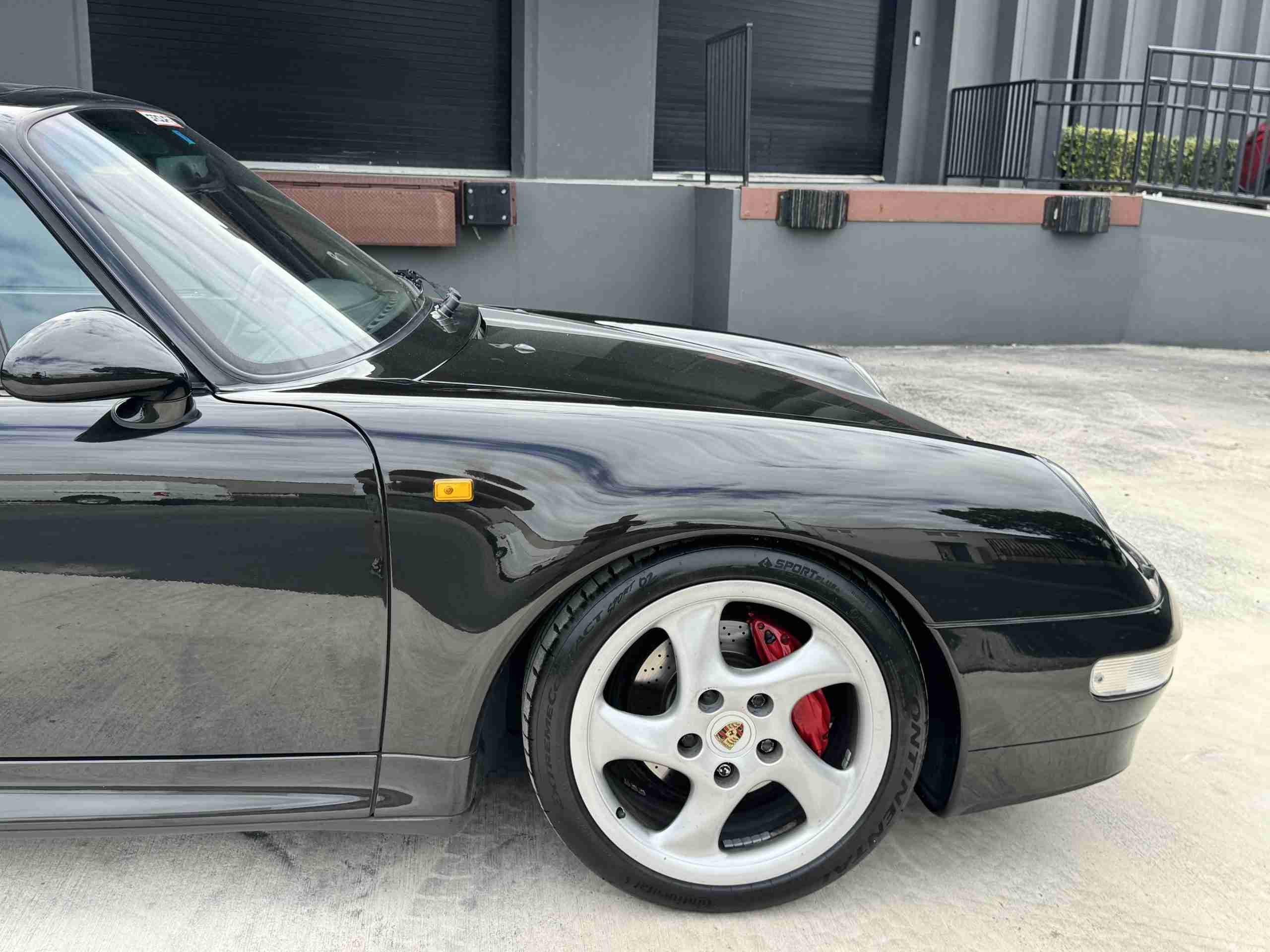 1997 Porsche 911 993 Carrera S Euro – 64k Miles – 6 Speed Manual – Bilstein Coil overs – Porsche Classic Radio full