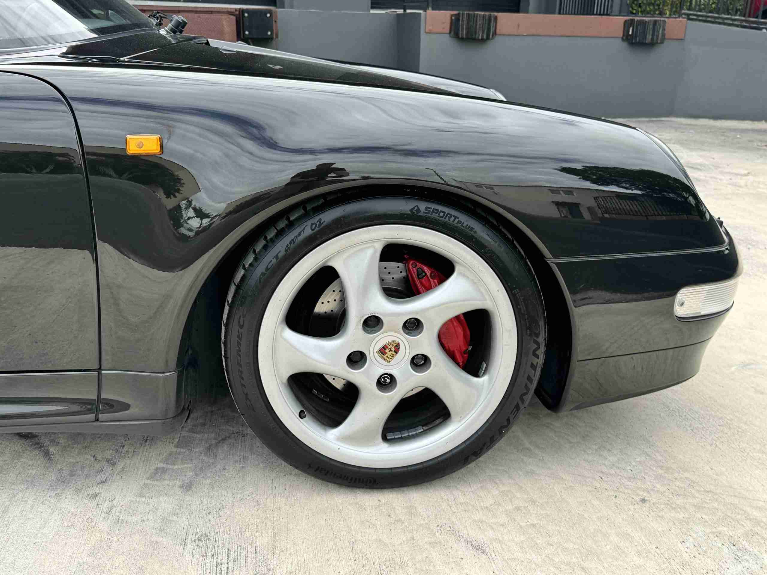 1997 Porsche 911 993 Carrera S Euro – 64k Miles – 6 Speed Manual – Bilstein Coil overs – Porsche Classic Radio full