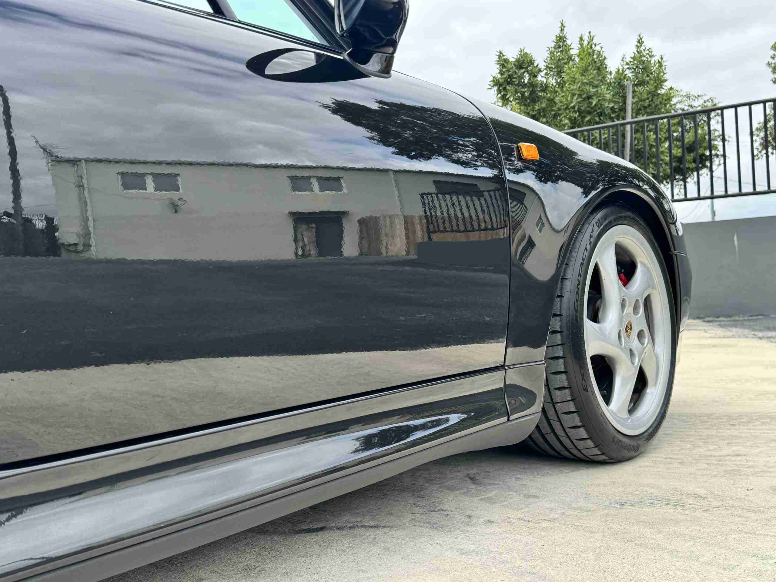 1997 Porsche 911 993 Carrera S Euro – 64k Miles – 6 Speed Manual – Bilstein Coil overs – Porsche Classic Radio full