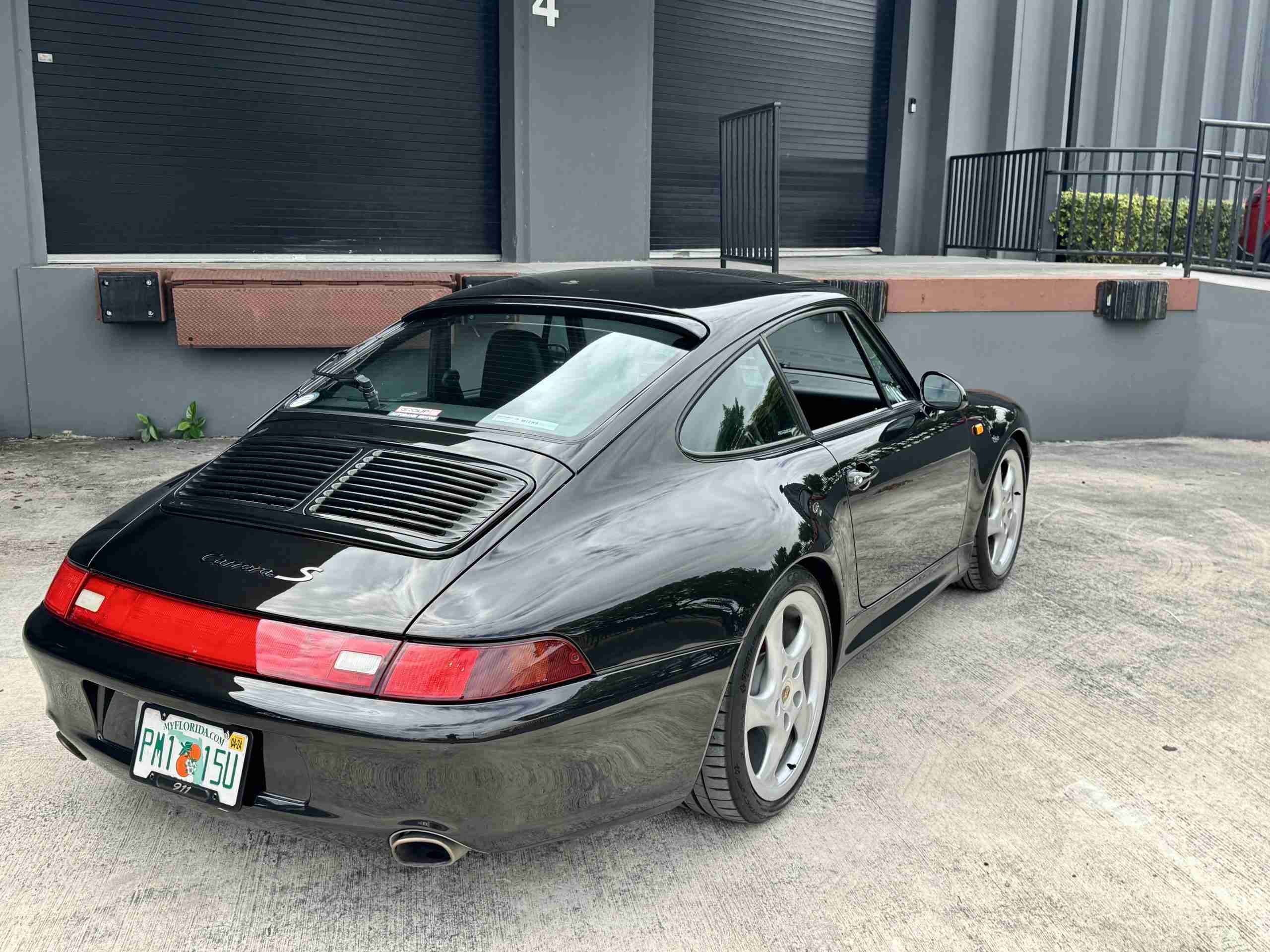 1997 Porsche 911 993 Carrera S Euro – 64k Miles – 6 Speed Manual – Bilstein Coil overs – Porsche Classic Radio full