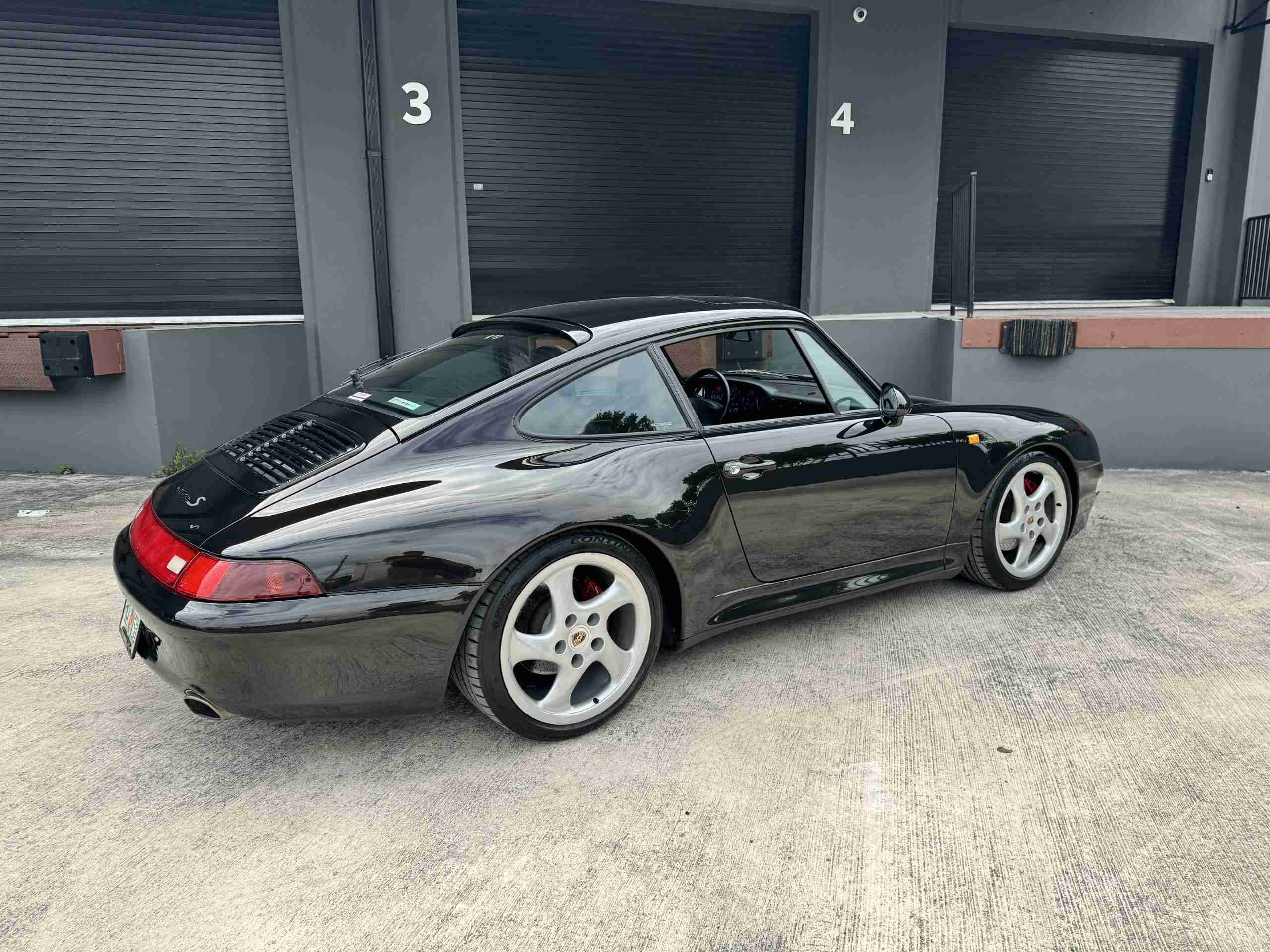 1997 Porsche 911 993 Carrera S Euro – 64k Miles – 6 Speed Manual – Bilstein Coil overs – Porsche Classic Radio full