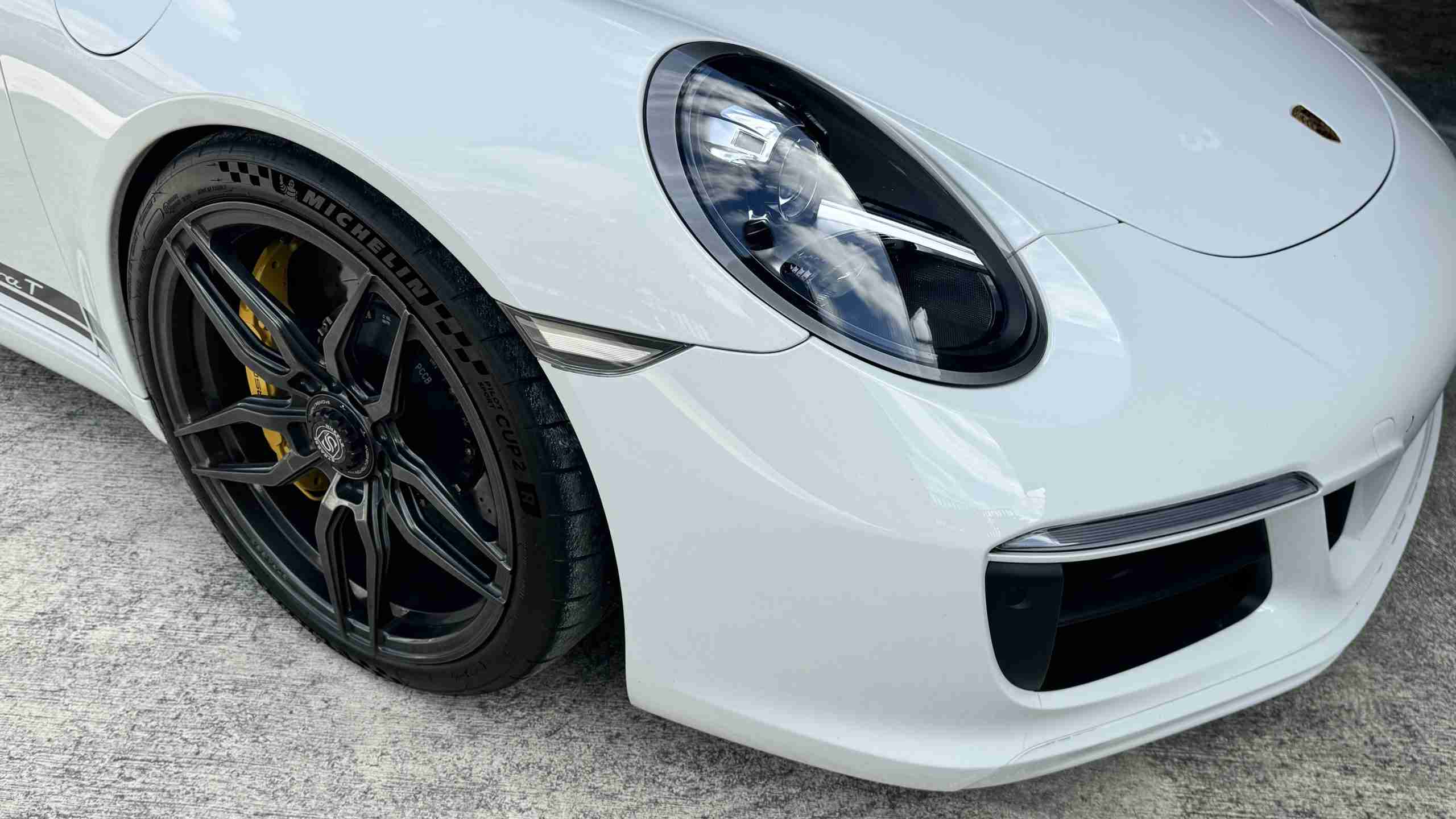 2019 Porsche 911 Carrera Big Turbos 1 Owner – 7 Speed Manual – GT Carbon Buckets – 640WHP – GT3 Suspension Bits PCCB full
