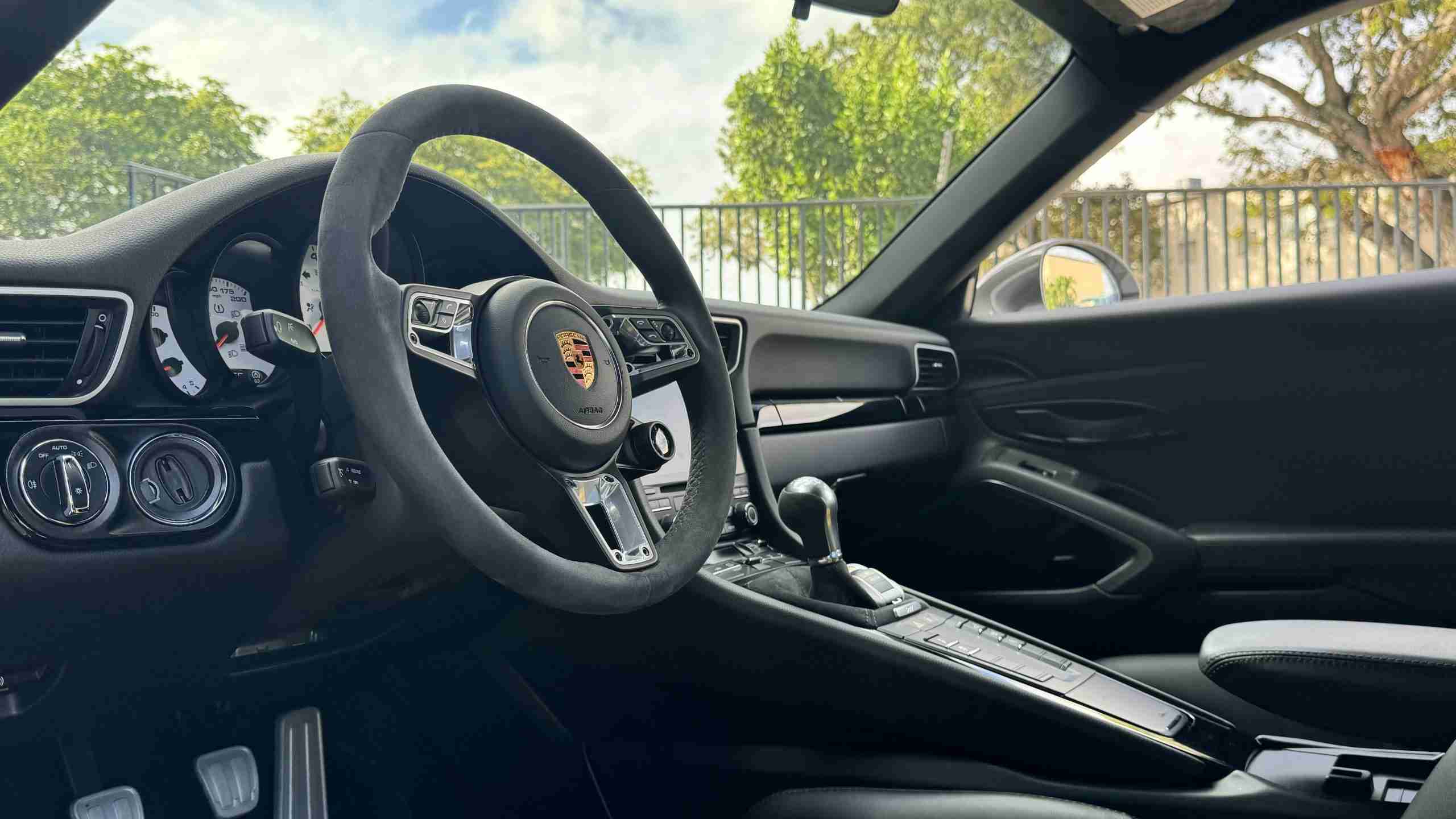 2019 Porsche 911 Carrera Big Turbos 1 Owner – 7 Speed Manual – GT Carbon Buckets – 640WHP – GT3 Suspension Bits PCCB full