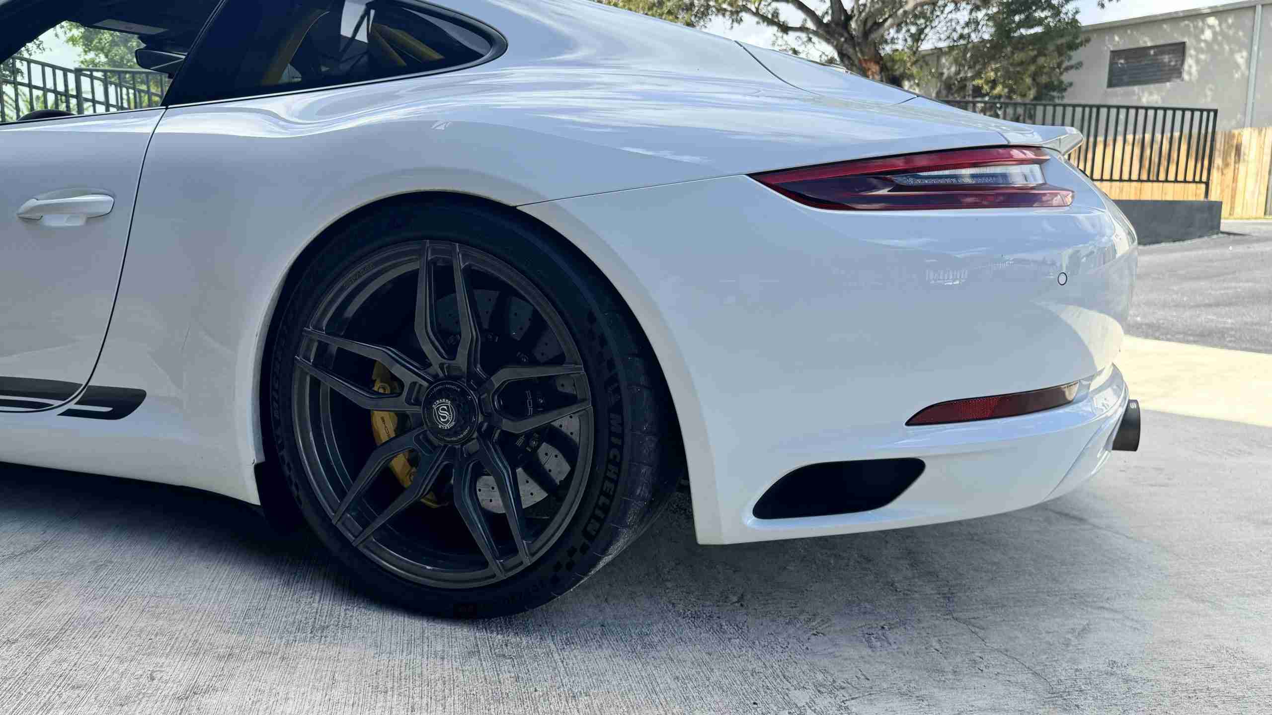 2019 Porsche 911 Carrera Big Turbos 1 Owner – 7 Speed Manual – GT Carbon Buckets – 640WHP – GT3 Suspension Bits PCCB full