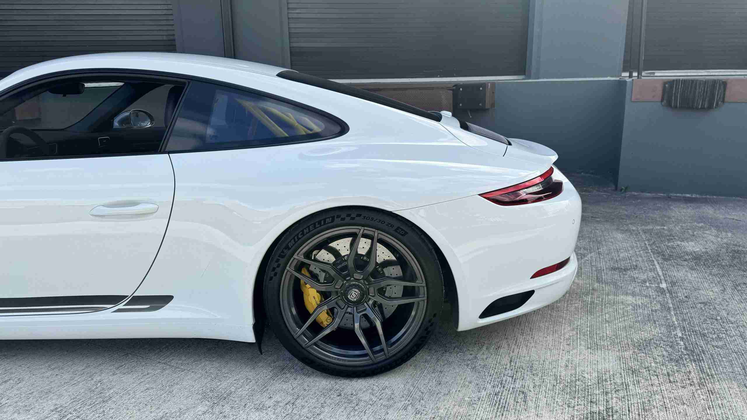 2019 Porsche 911 Carrera Big Turbos 1 Owner – 7 Speed Manual – GT Carbon Buckets – 640WHP – GT3 Suspension Bits PCCB full