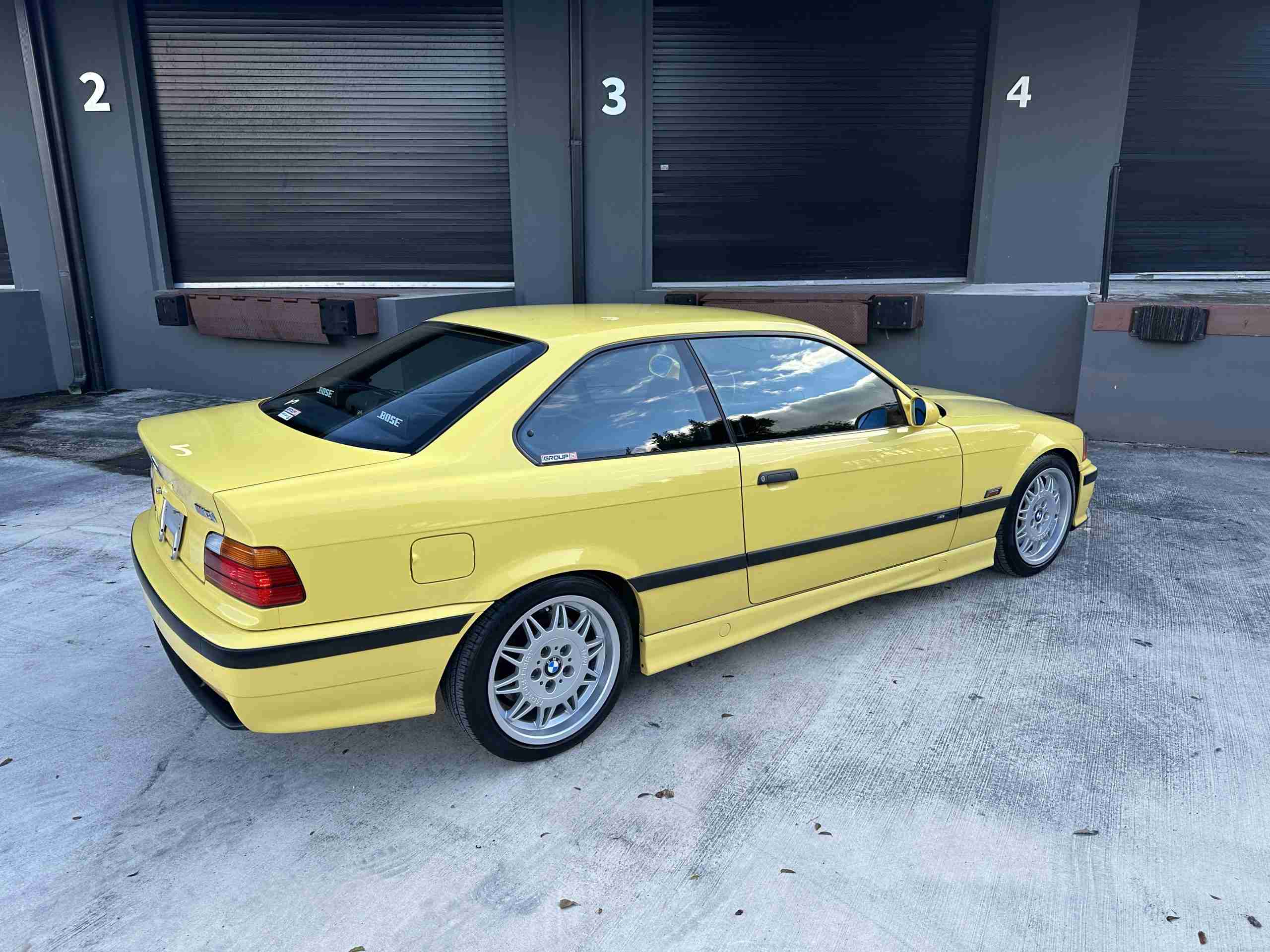 1994 BMW M3 – Euro Spec E36 – Original Dakar Yellow – 286hp – M Rain Interior – Slicktop full