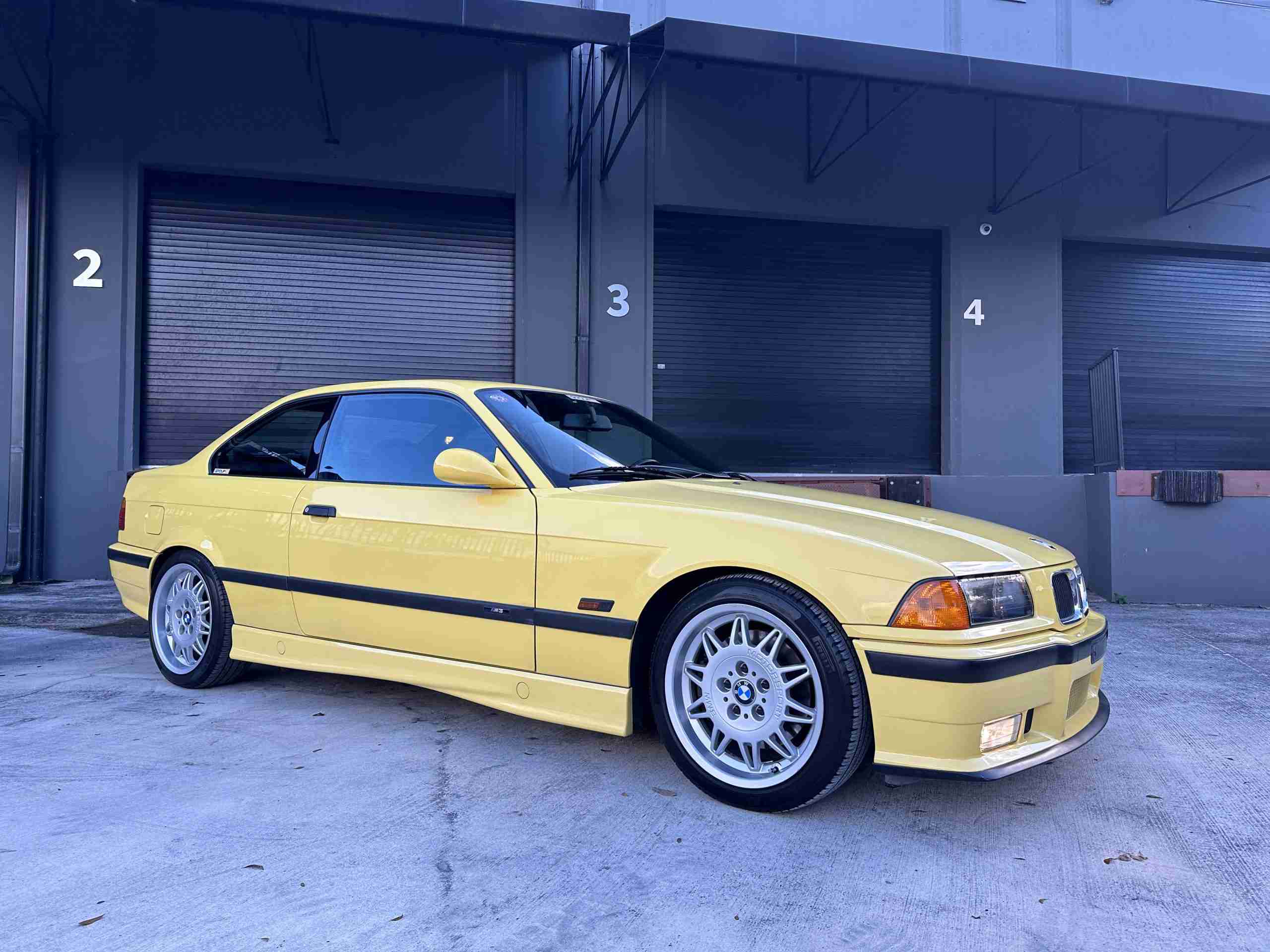 1994 BMW M3 – Euro Spec E36 – Original Dakar Yellow – 286hp – M Rain Interior – Slicktop full