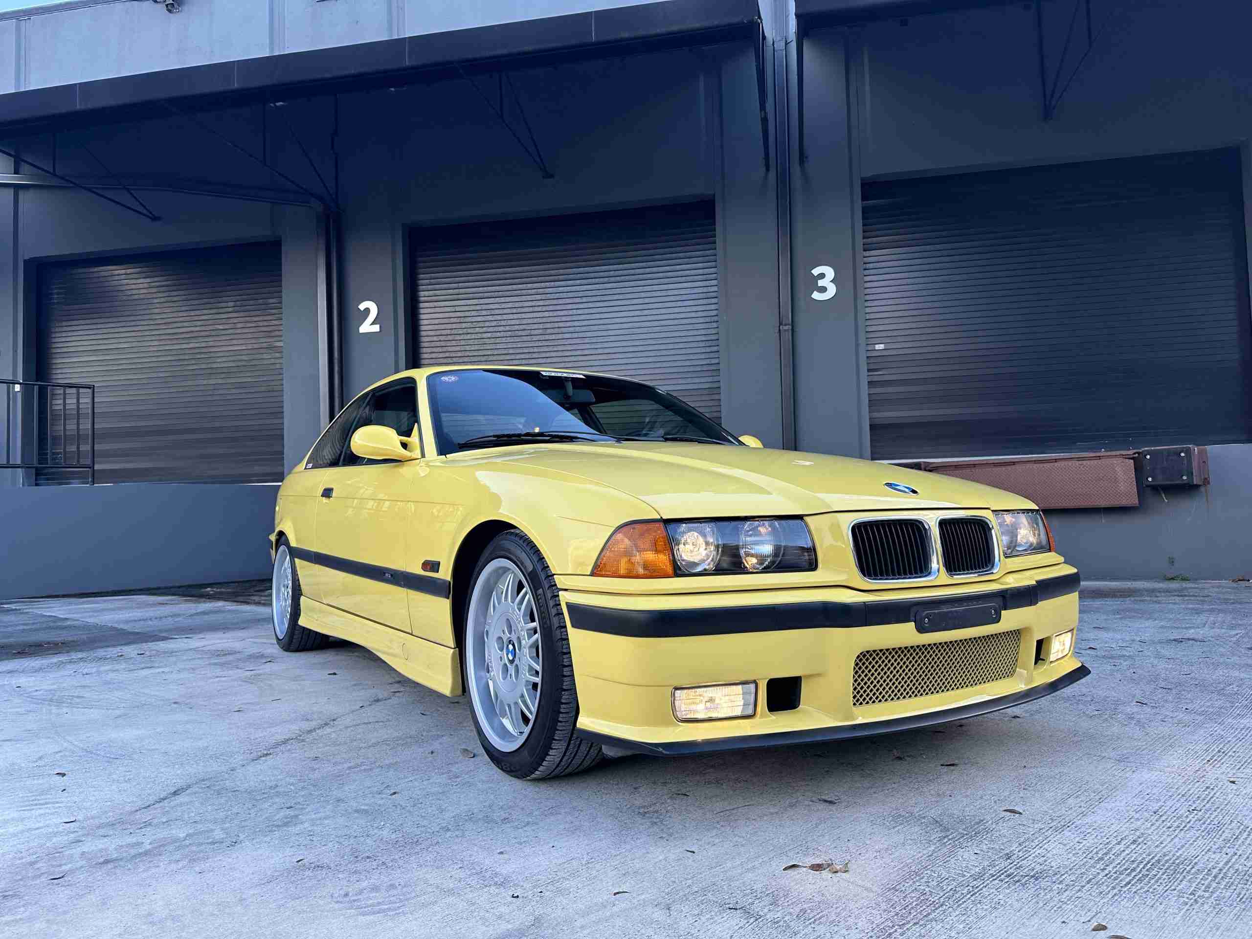 1994 BMW M3 – Euro Spec E36 – Original Dakar Yellow – 286hp – M Rain Interior – Slicktop full