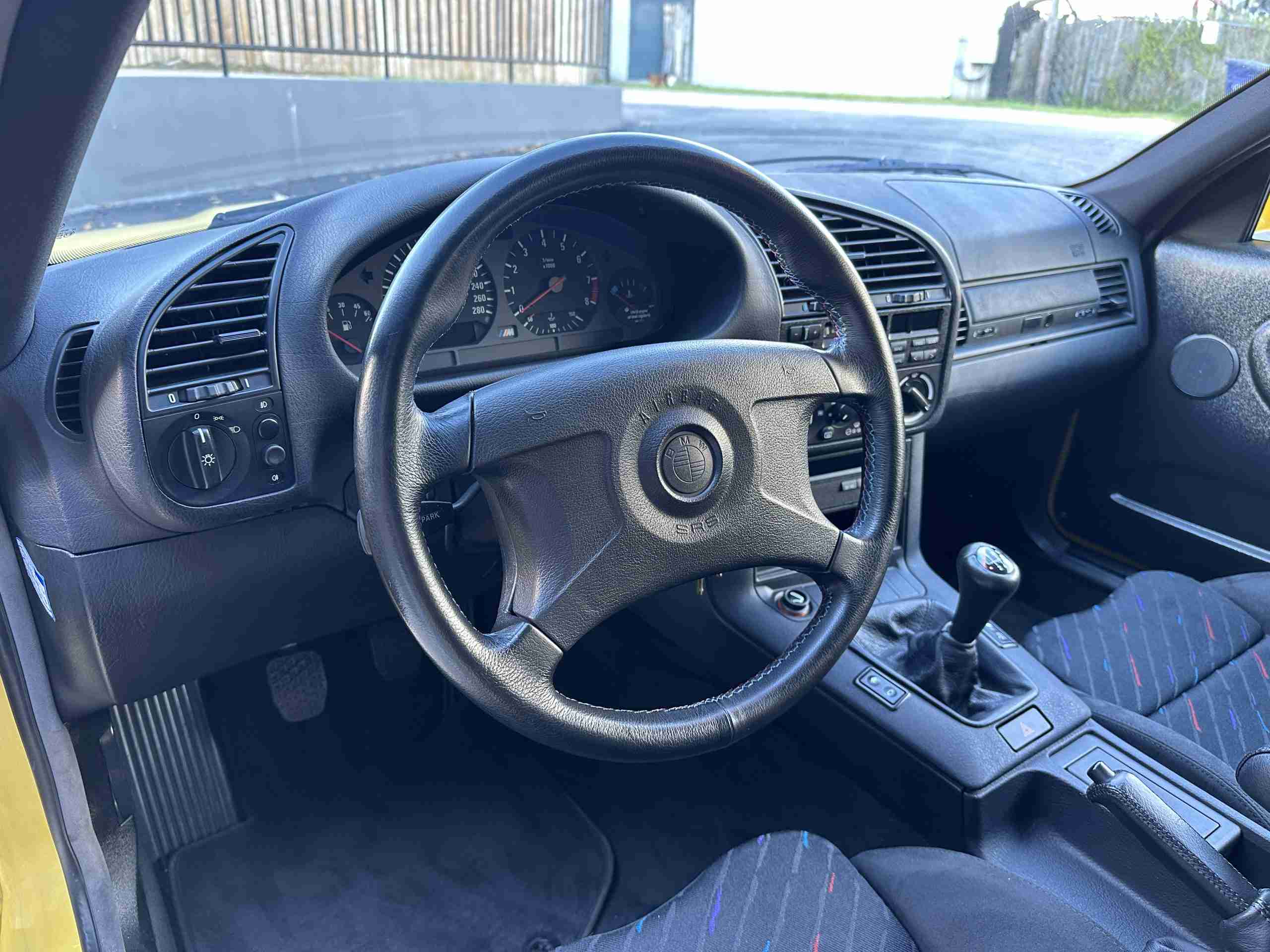 1994 BMW M3 – Euro Spec E36 – Original Dakar Yellow – 286hp – M Rain Interior – Slicktop full