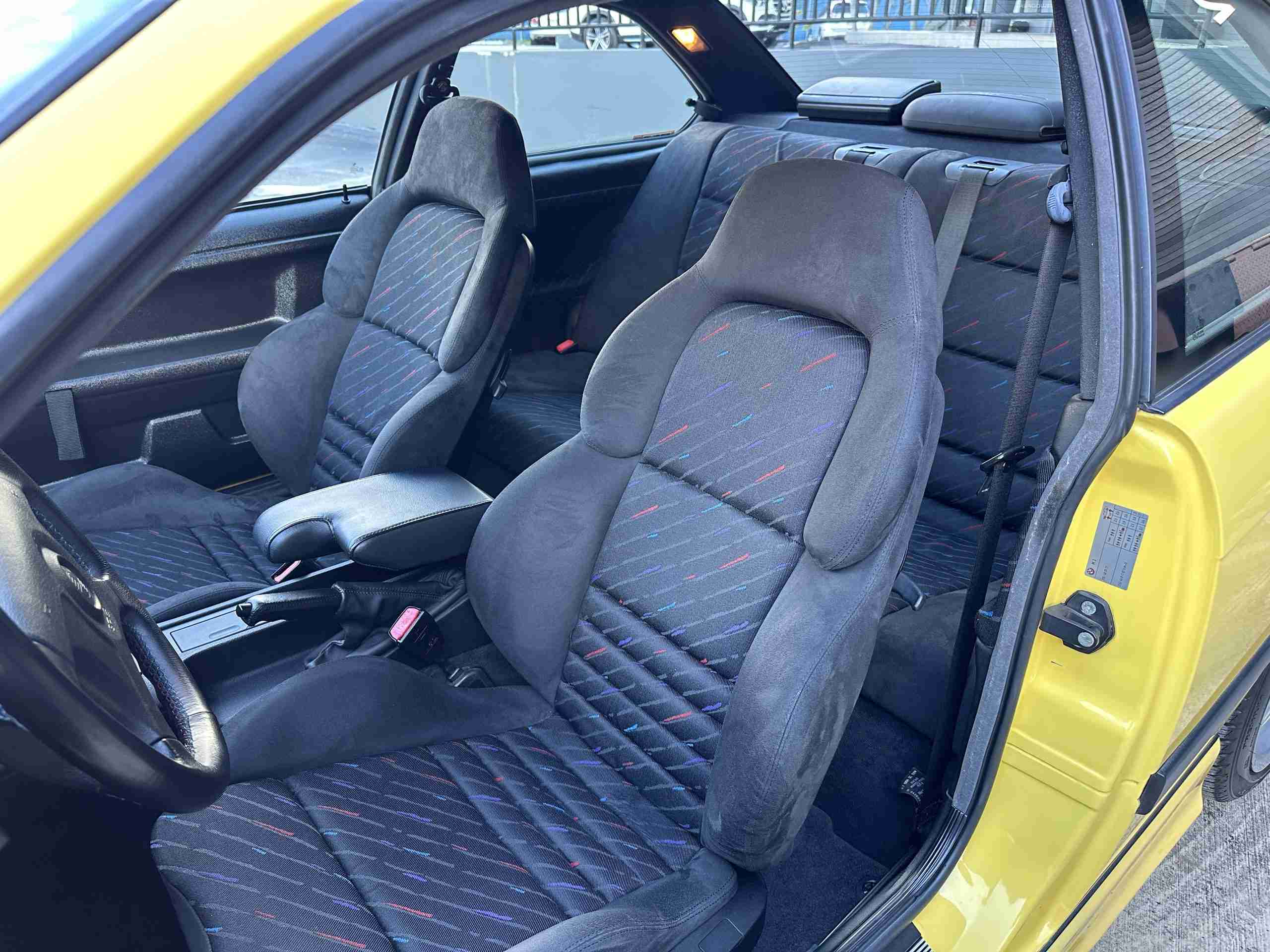 1994 BMW M3 – Euro Spec E36 – Original Dakar Yellow – 286hp – M Rain Interior – Slicktop full