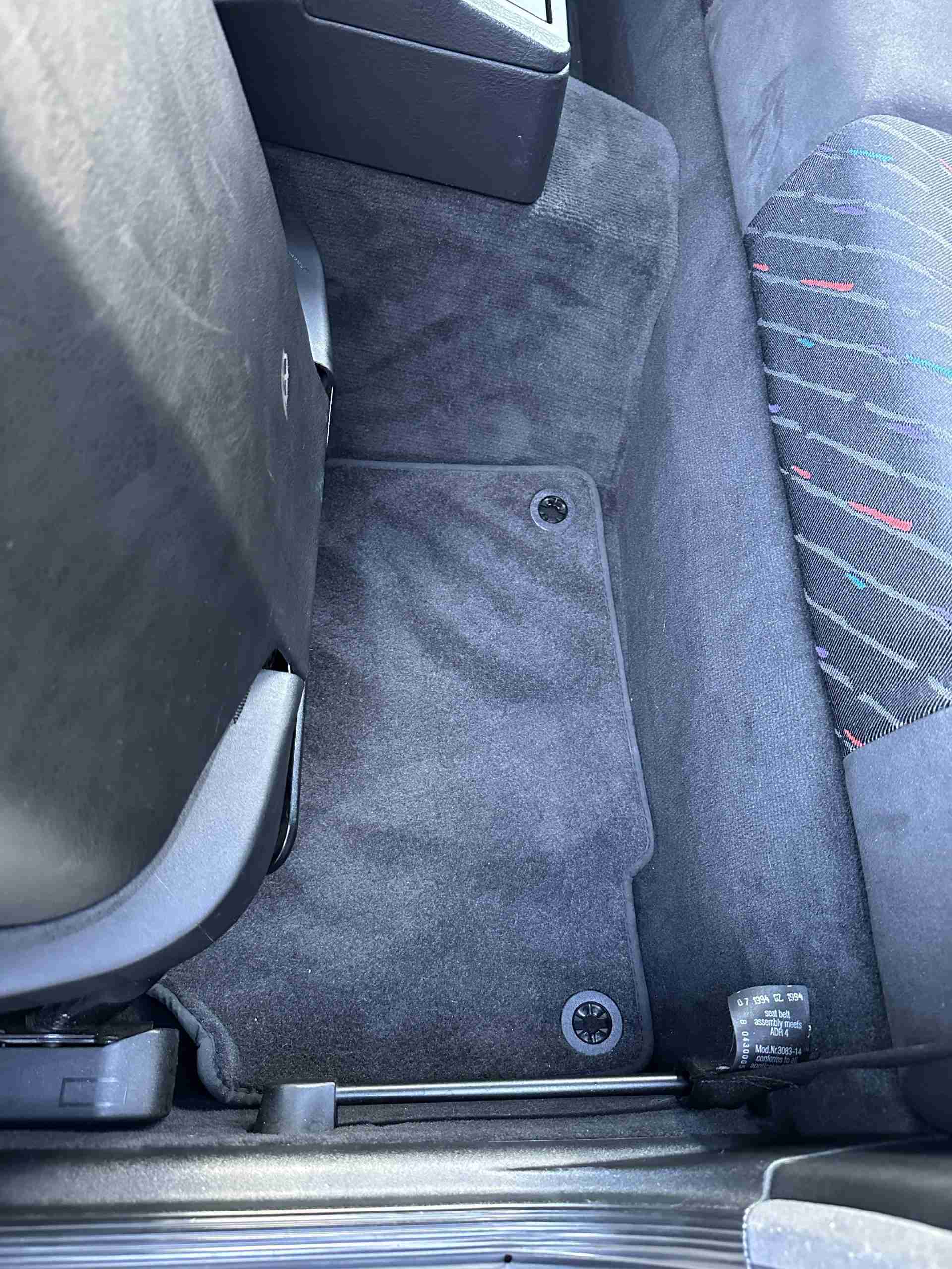 1994 BMW M3 – Euro Spec E36 – Original Dakar Yellow – 286hp – M Rain Interior – Slicktop full