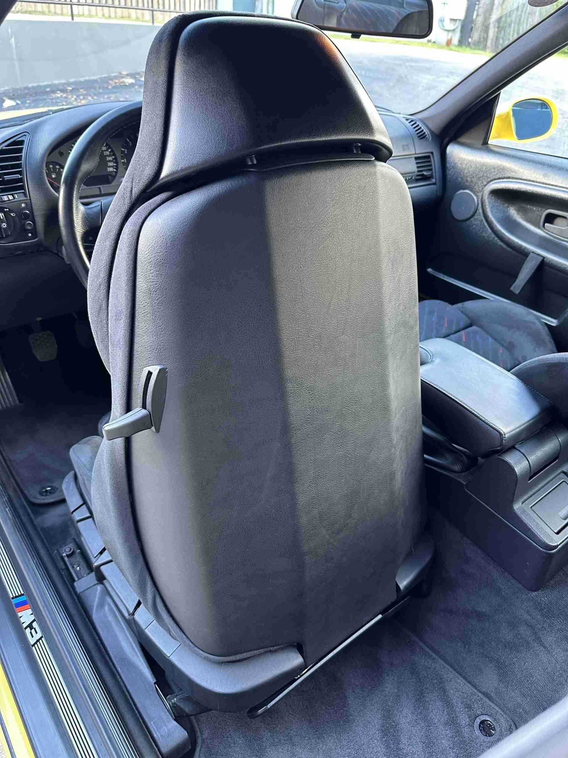 1994 BMW M3 – Euro Spec E36 – Original Dakar Yellow – 286hp – M Rain Interior – Slicktop full