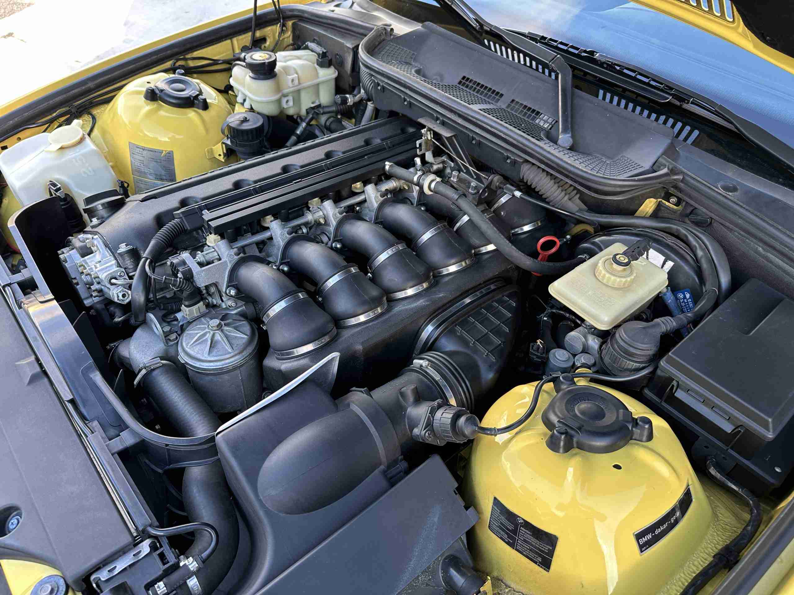 1994 BMW M3 – Euro Spec E36 – Original Dakar Yellow – 286hp – M Rain Interior – Slicktop full