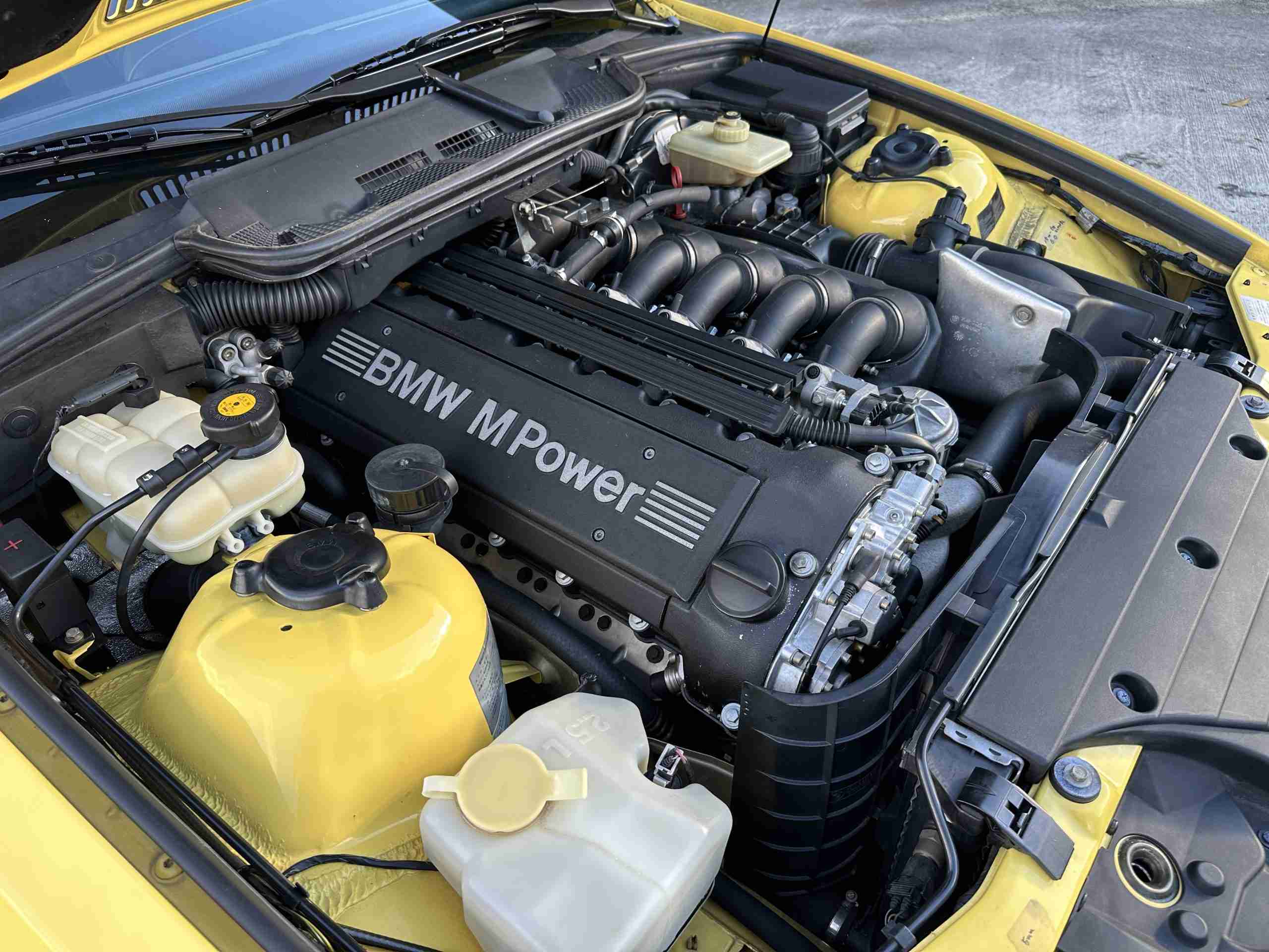 1994 BMW M3 – Euro Spec E36 – Original Dakar Yellow – 286hp – M Rain Interior – Slicktop full