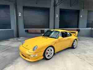 1996 Porsche 911 993 Carrera RS Clubsport Trubute SPEED YELLOW- 41K Miles – 6 Speed Manual – Porsche Exclusive Carbon- No Sunroof