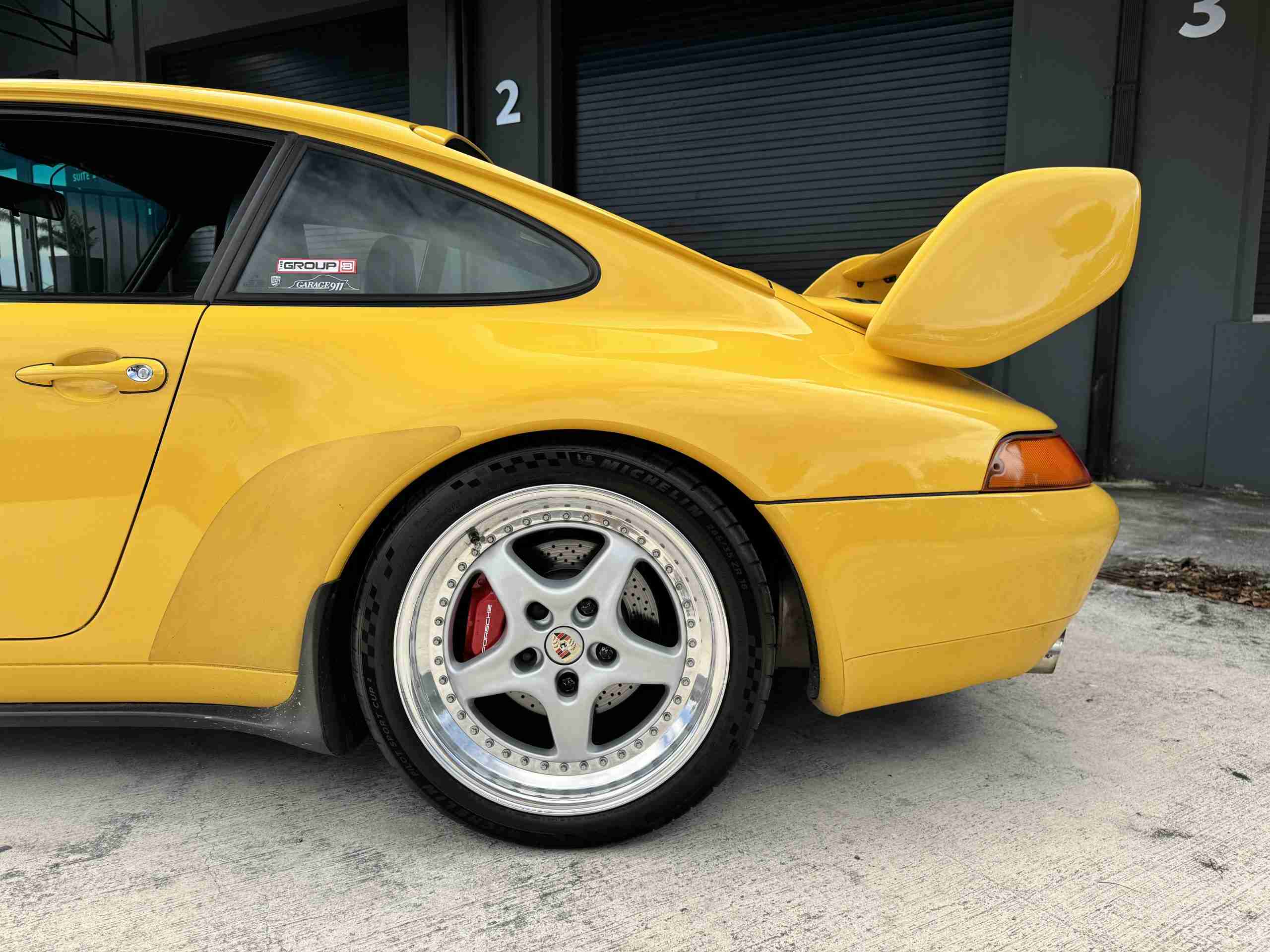 1996 Porsche 911 993 Carrera RS Clubsport Trubute SPEED YELLOW- 41K Miles – 6 Speed Manual – Porsche Exclusive Carbon- No Sunroof full