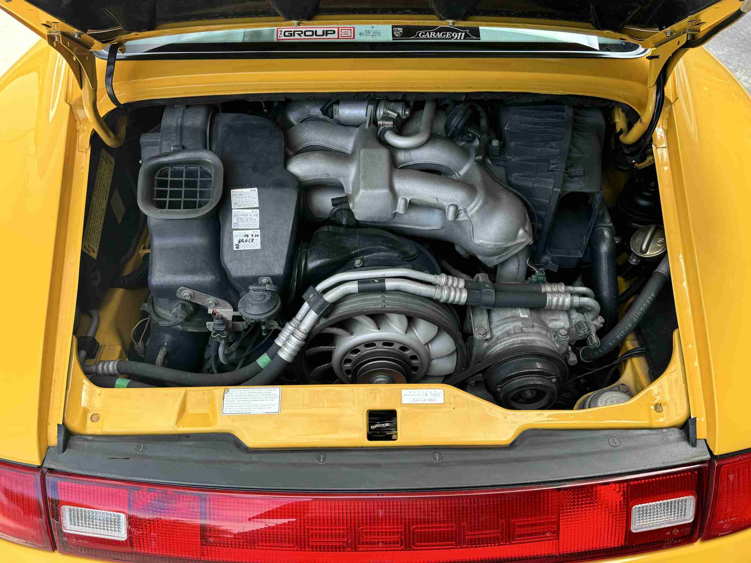 1996 Porsche 911 993 Carrera RS Clubsport Trubute SPEED YELLOW- 41K Miles – 6 Speed Manual – Porsche Exclusive Carbon- No Sunroof full