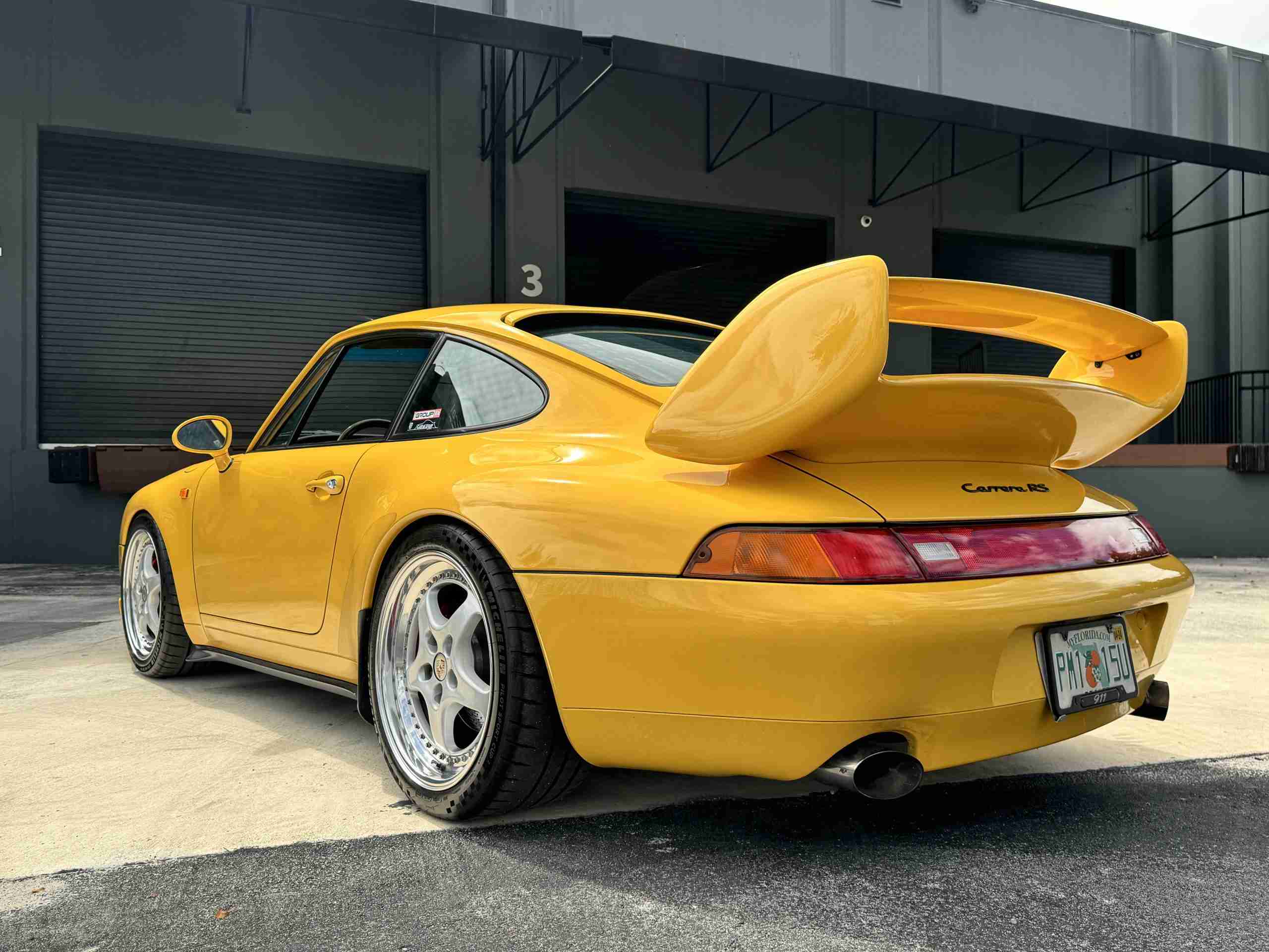 1996 Porsche 911 993 Carrera RS Clubsport Trubute SPEED YELLOW- 41K Miles – 6 Speed Manual – Porsche Exclusive Carbon- No Sunroof full