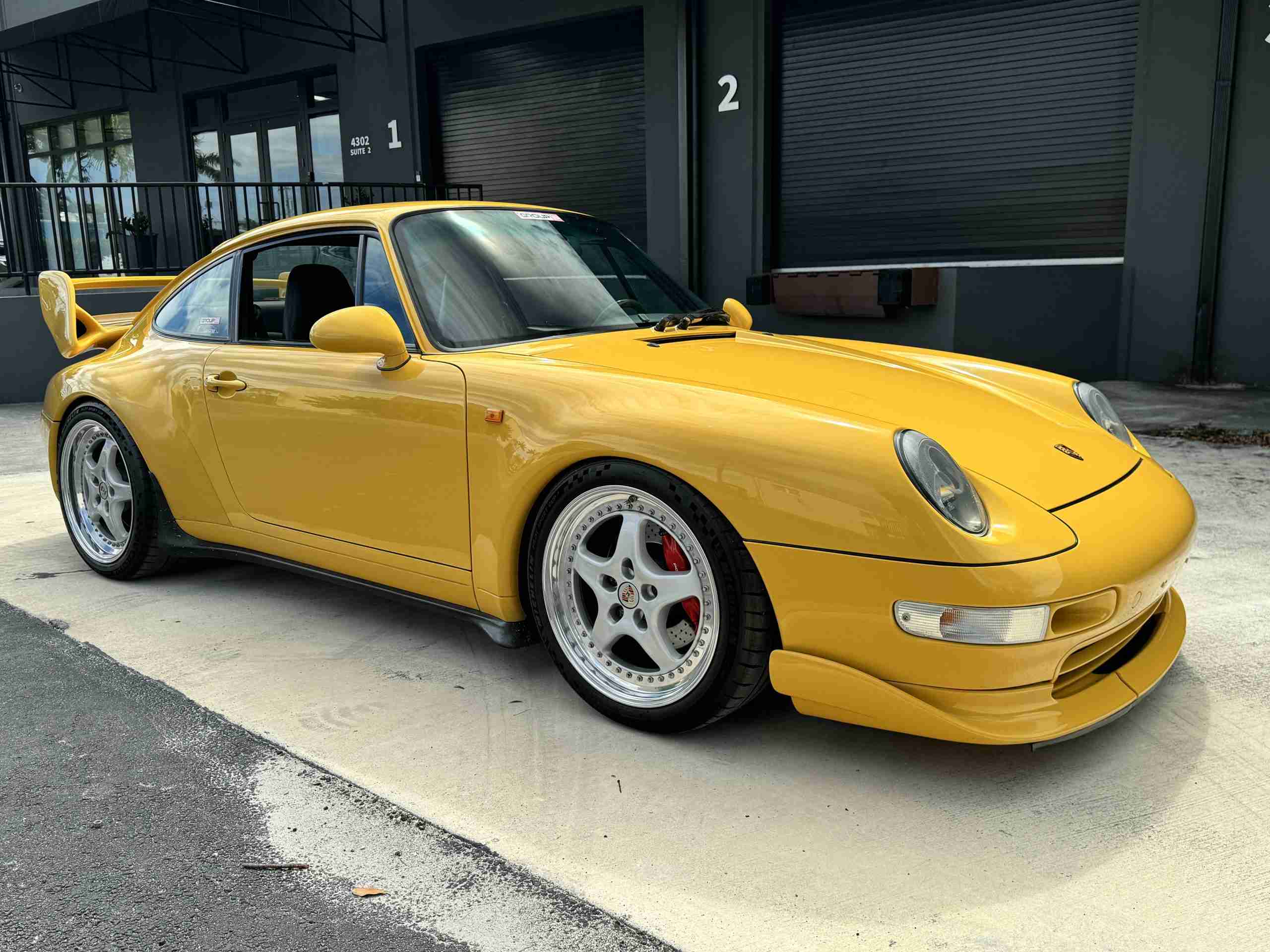 1996 Porsche 911 993 Carrera RS Clubsport Trubute SPEED YELLOW- 41K Miles – 6 Speed Manual – Porsche Exclusive Carbon- No Sunroof full